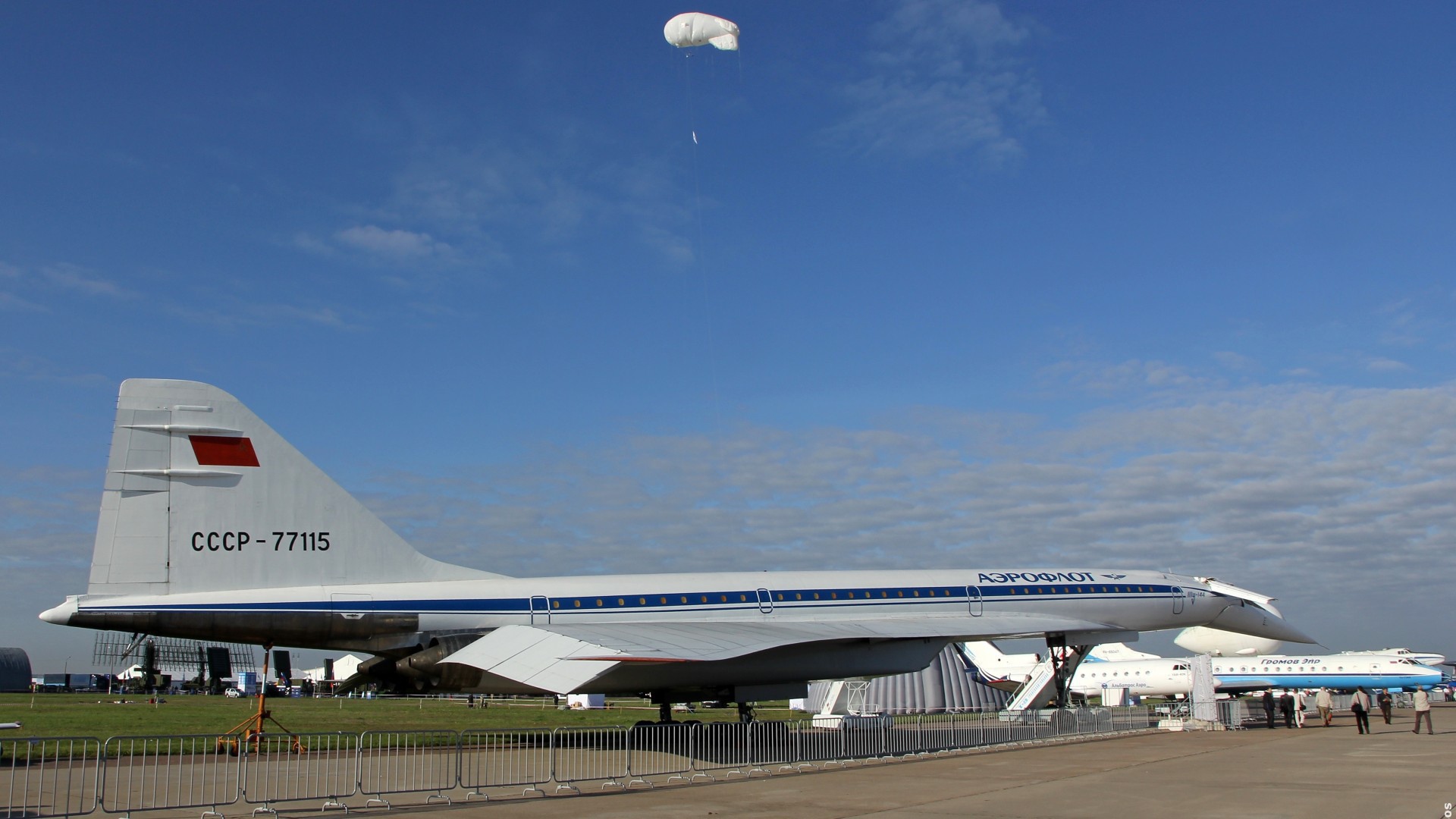 Выставка самолетов