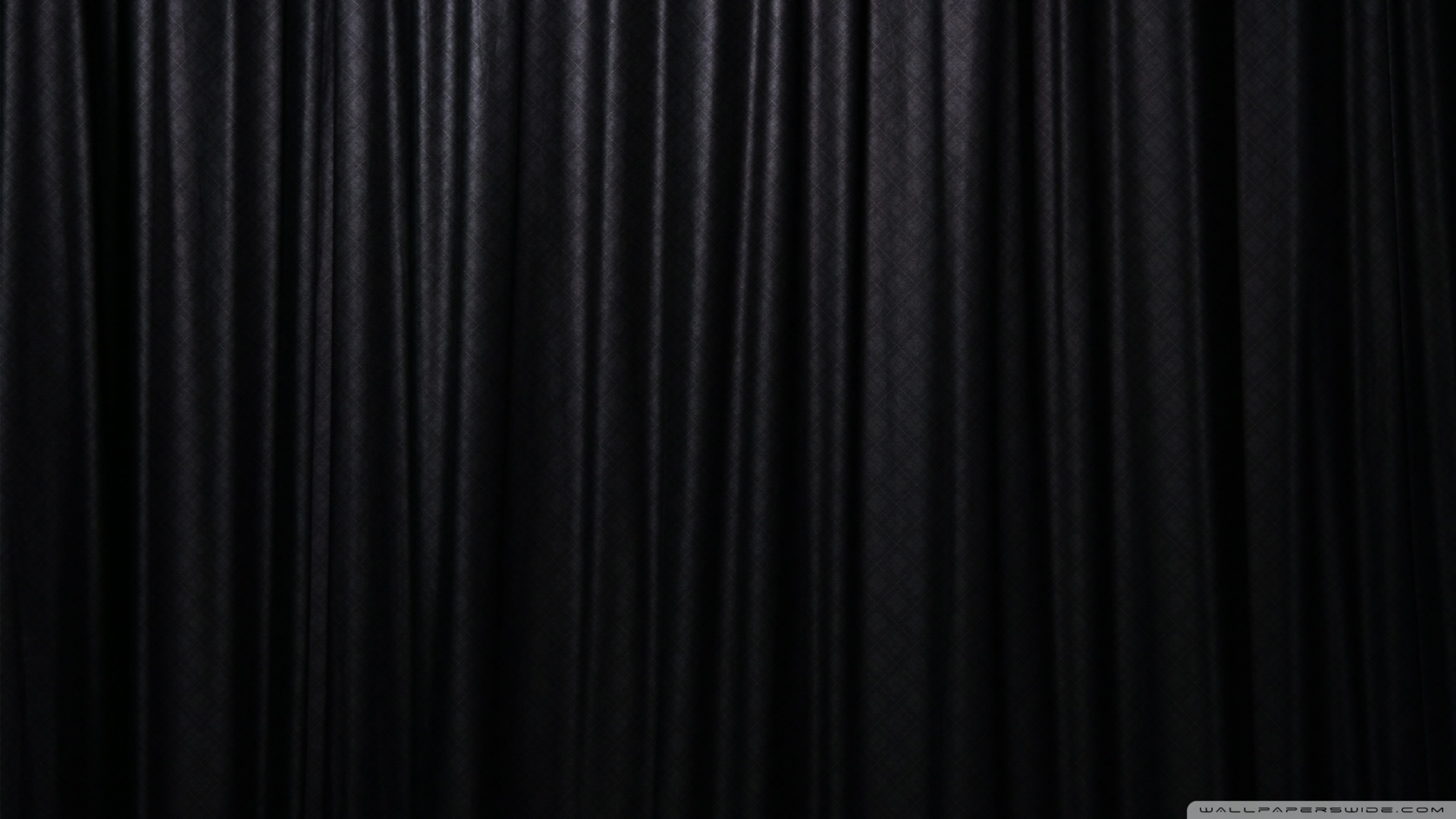 Черный занавес на обоях
