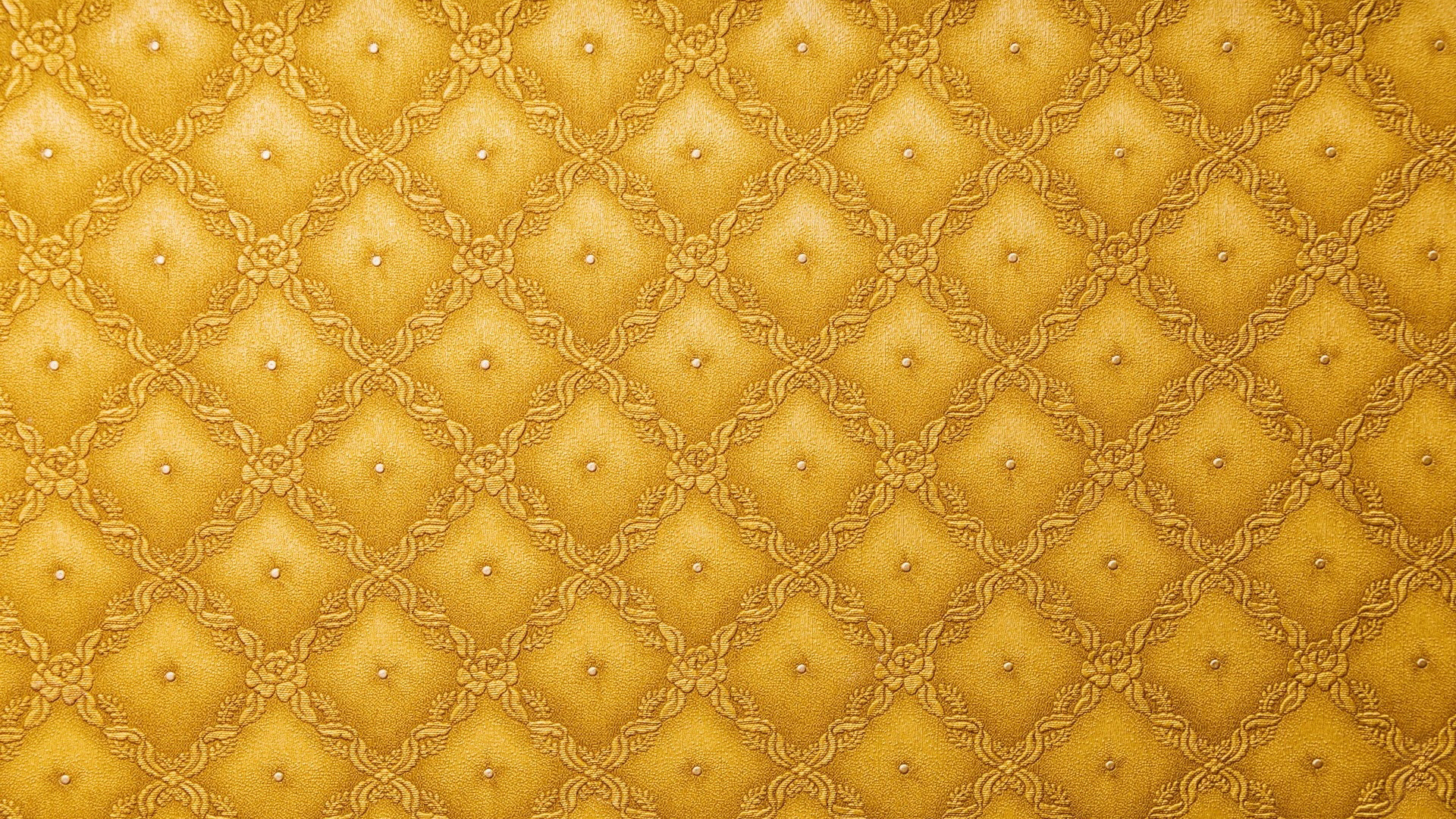 Желтый гобелен