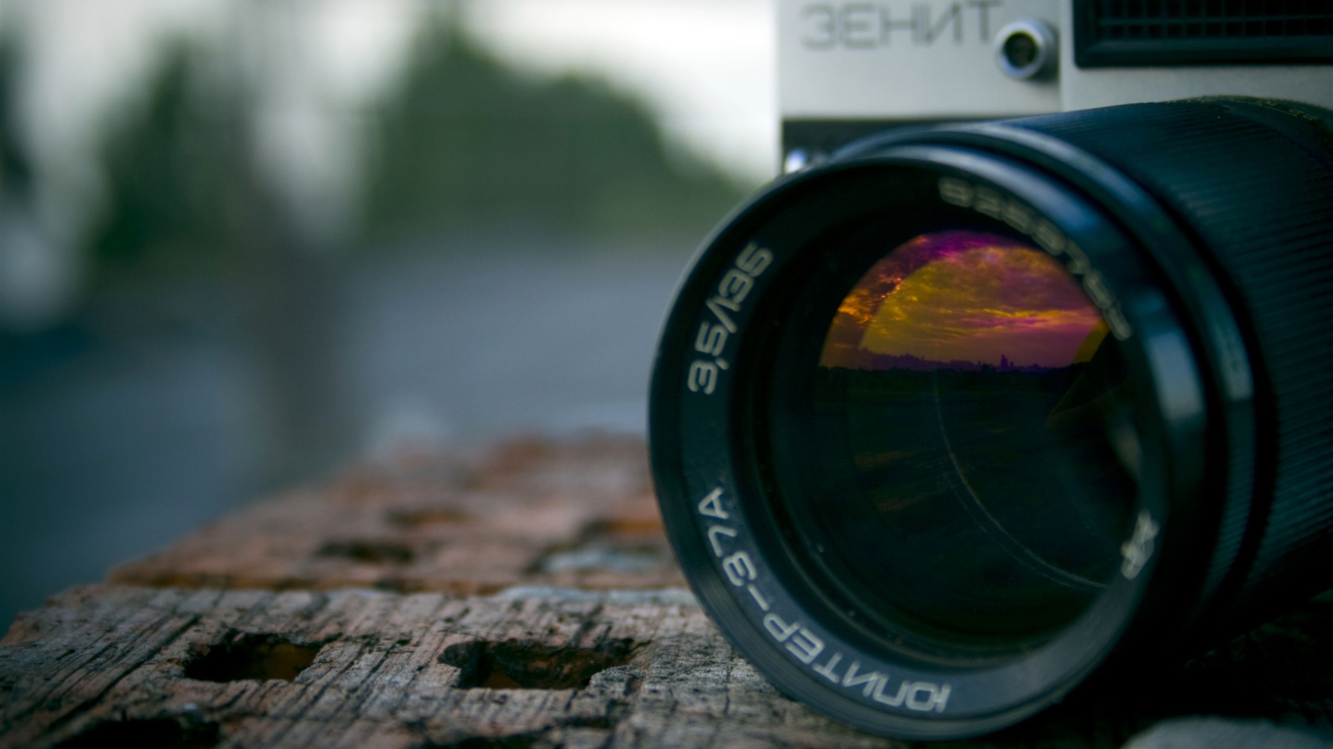 Русский фотоаппарат Зенит