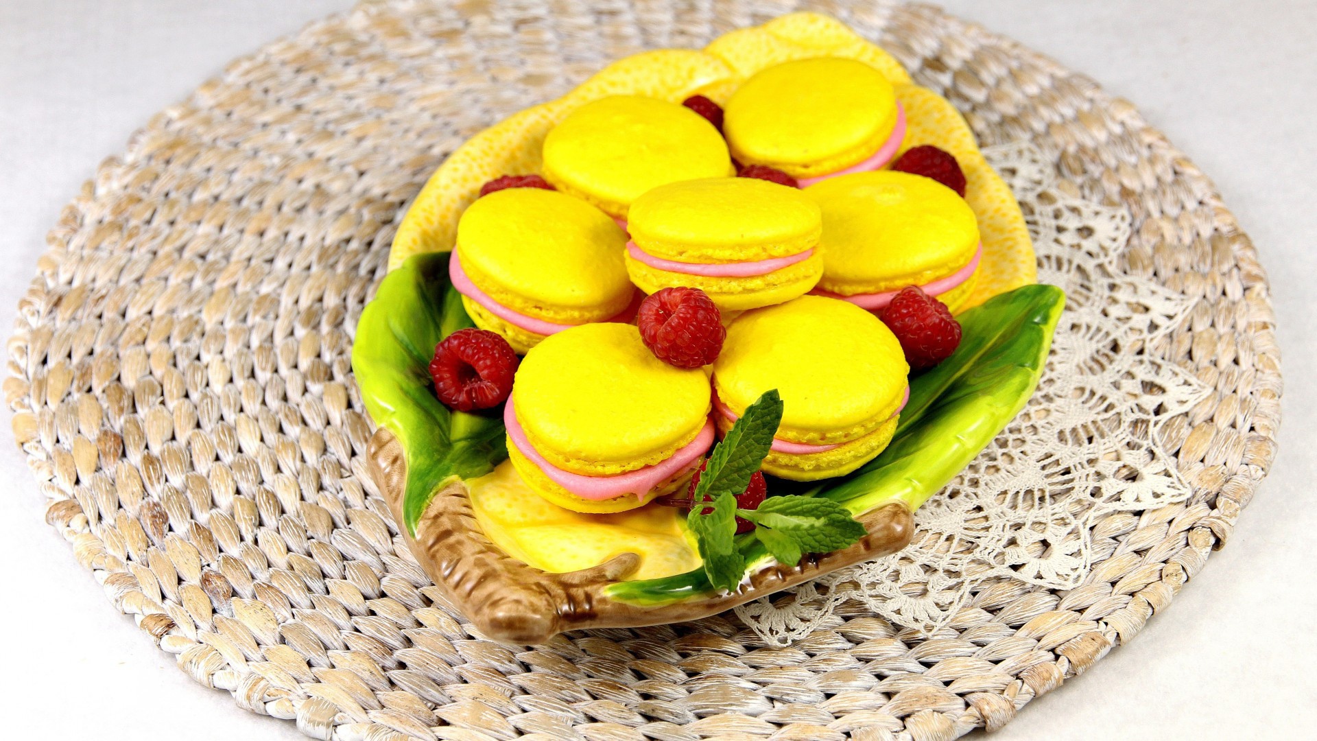 Печенье в лимонной глазури