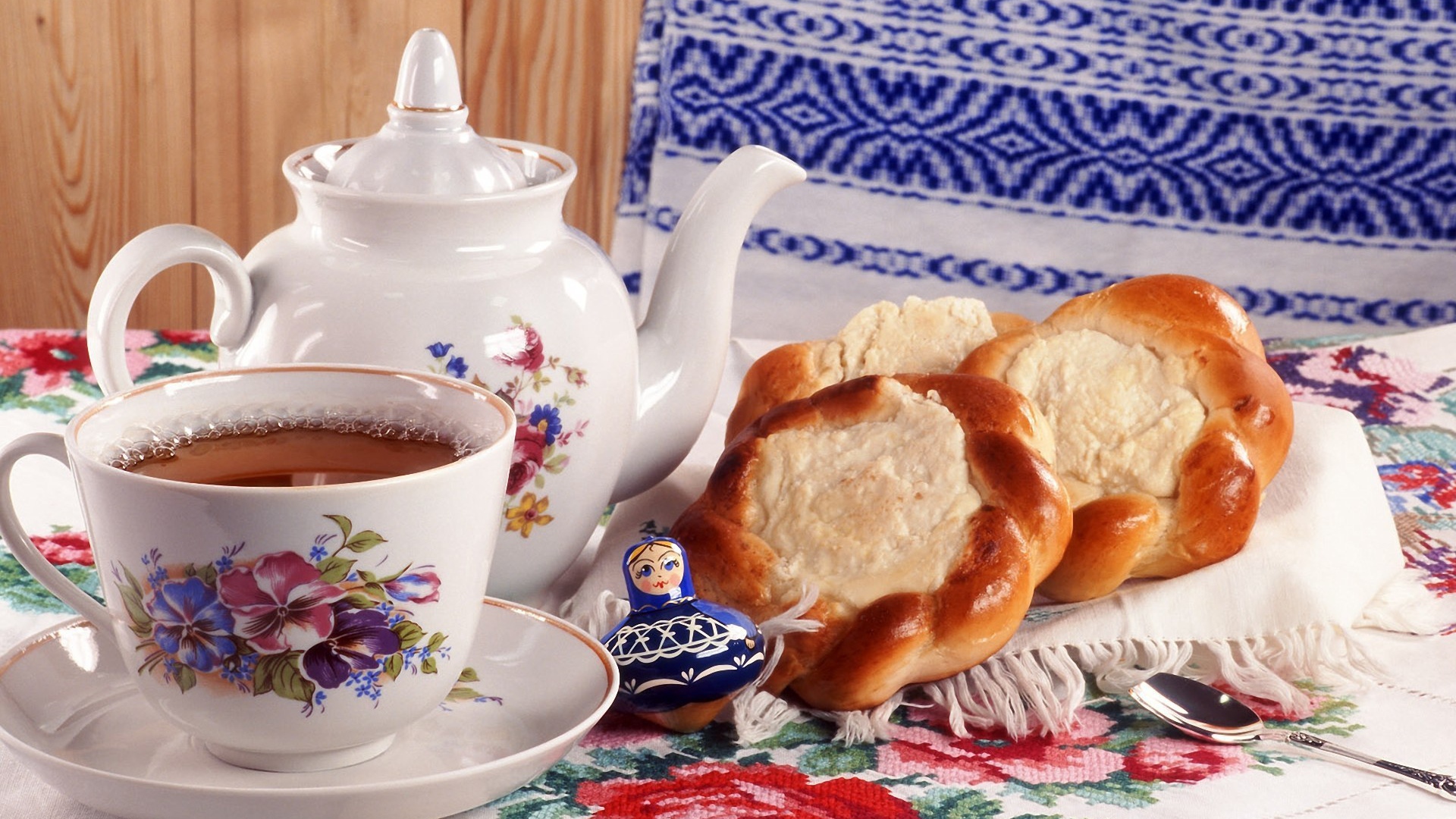 Ватрушки и чай