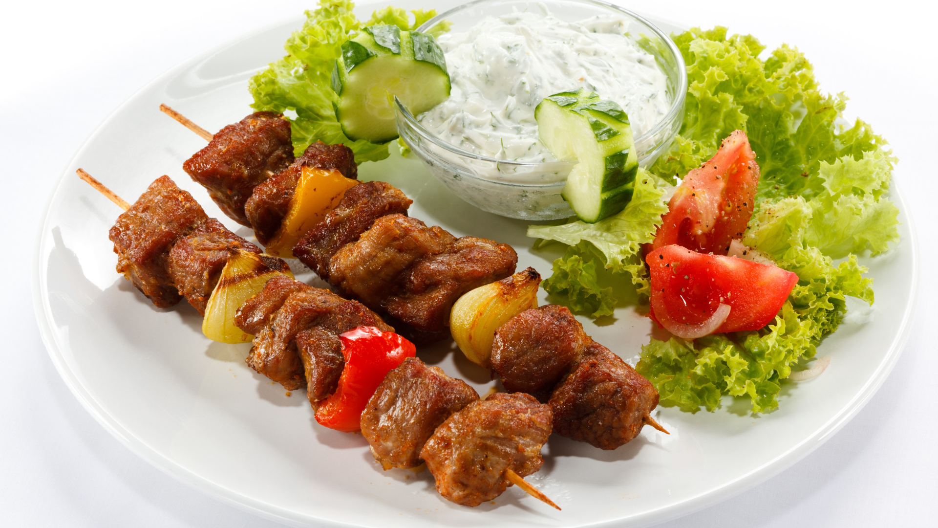 Тарелка с шашлыком