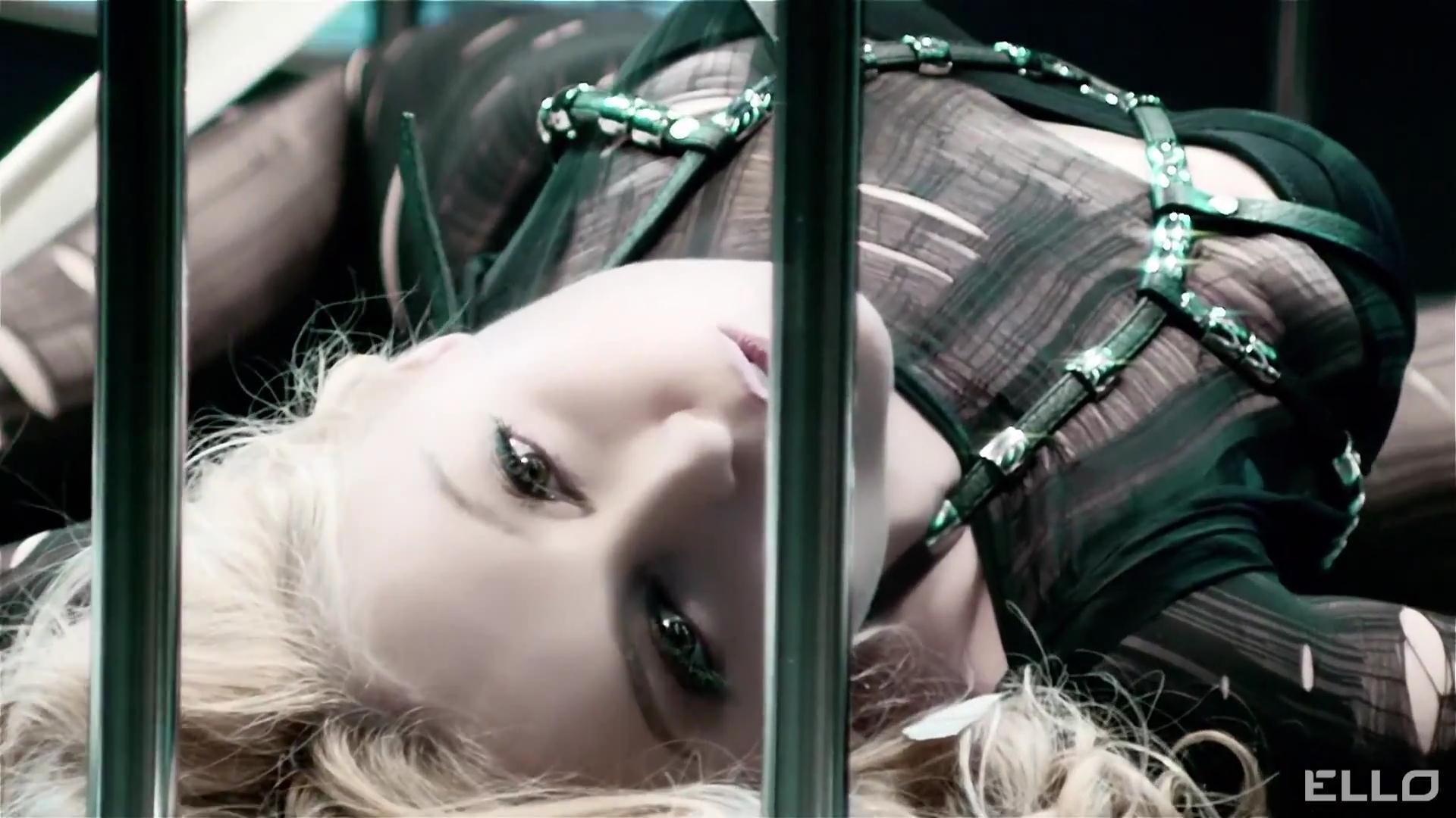 Популярная актриса Анжелика Варум