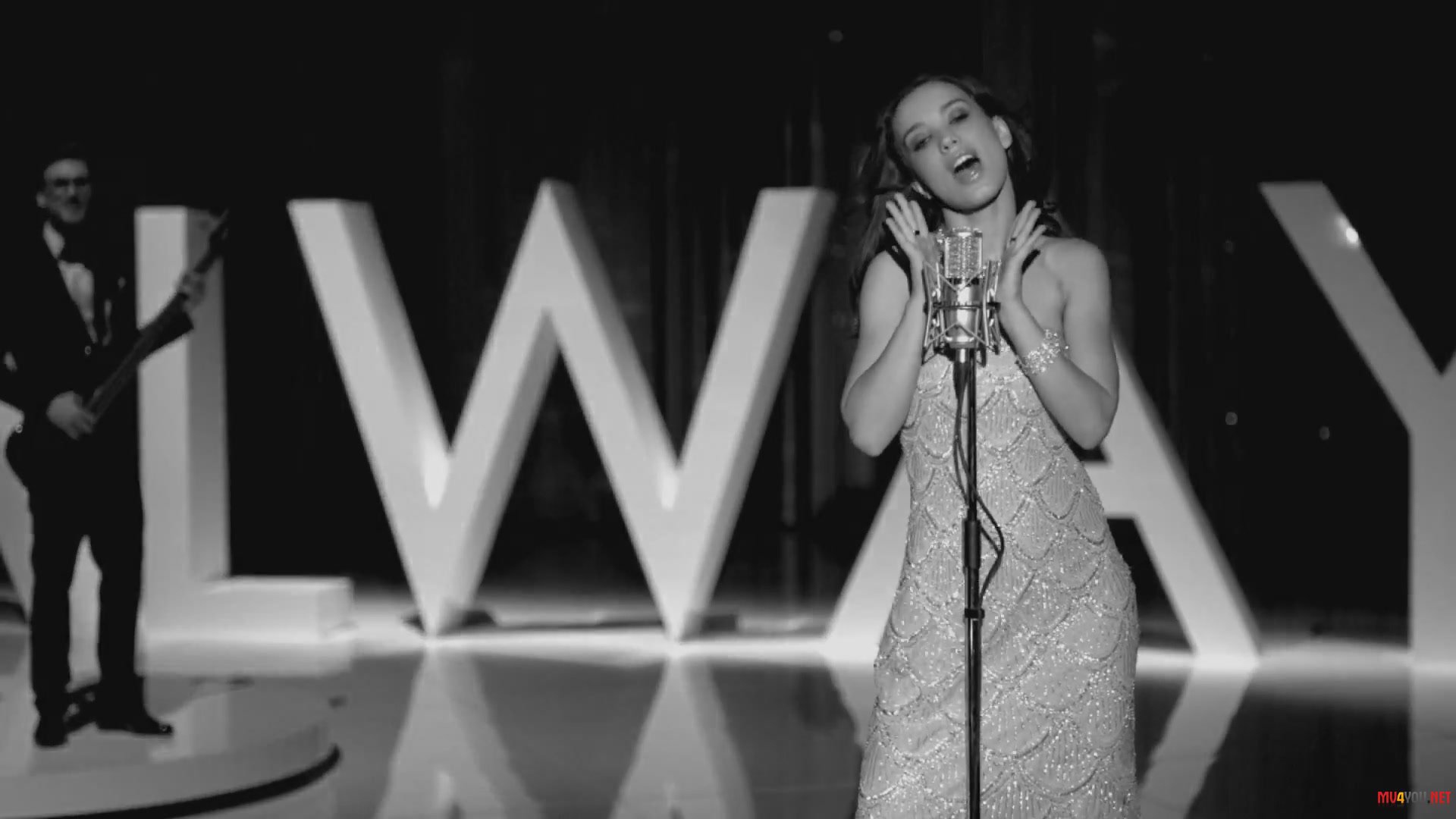 Популярная актриса Виктория Дайненко