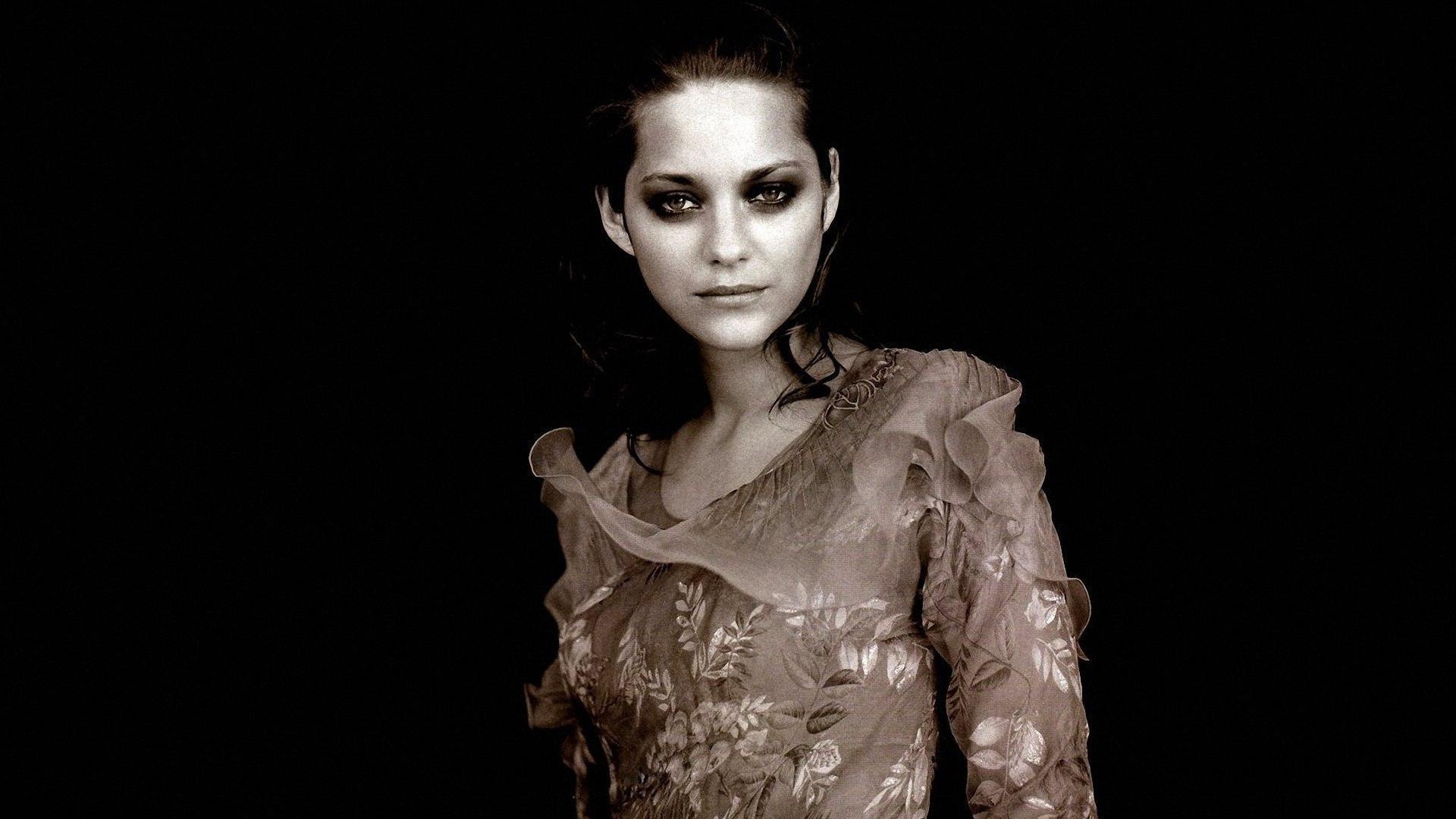 Супермодель Марион Котийяр