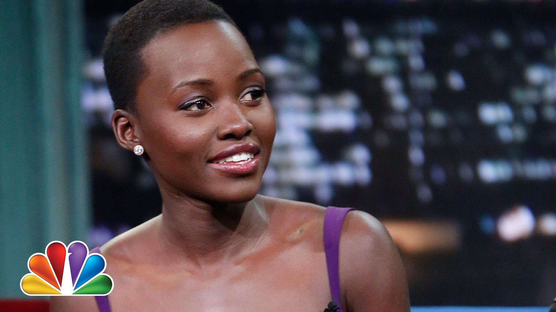 Красивая Лупита Нионго