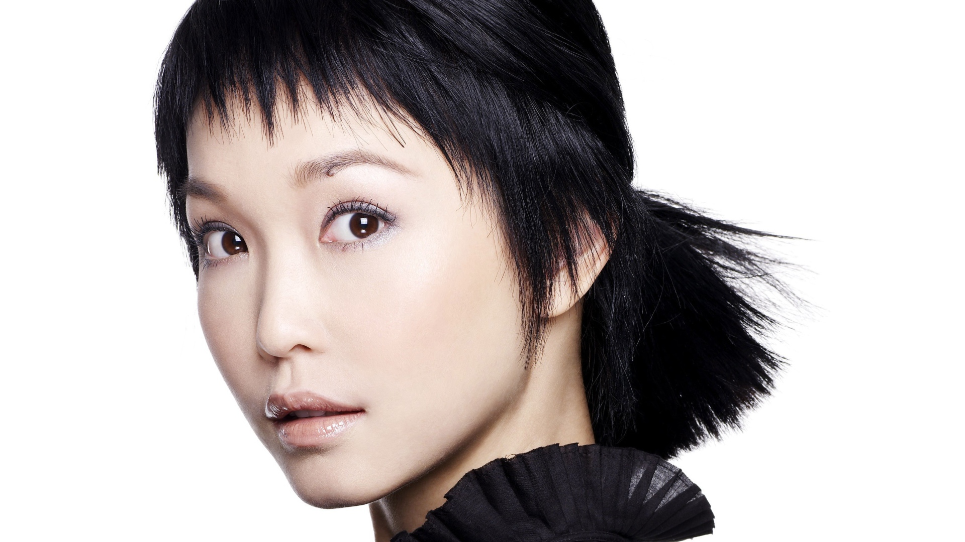 Популярная супермодель Фэнн Вонг