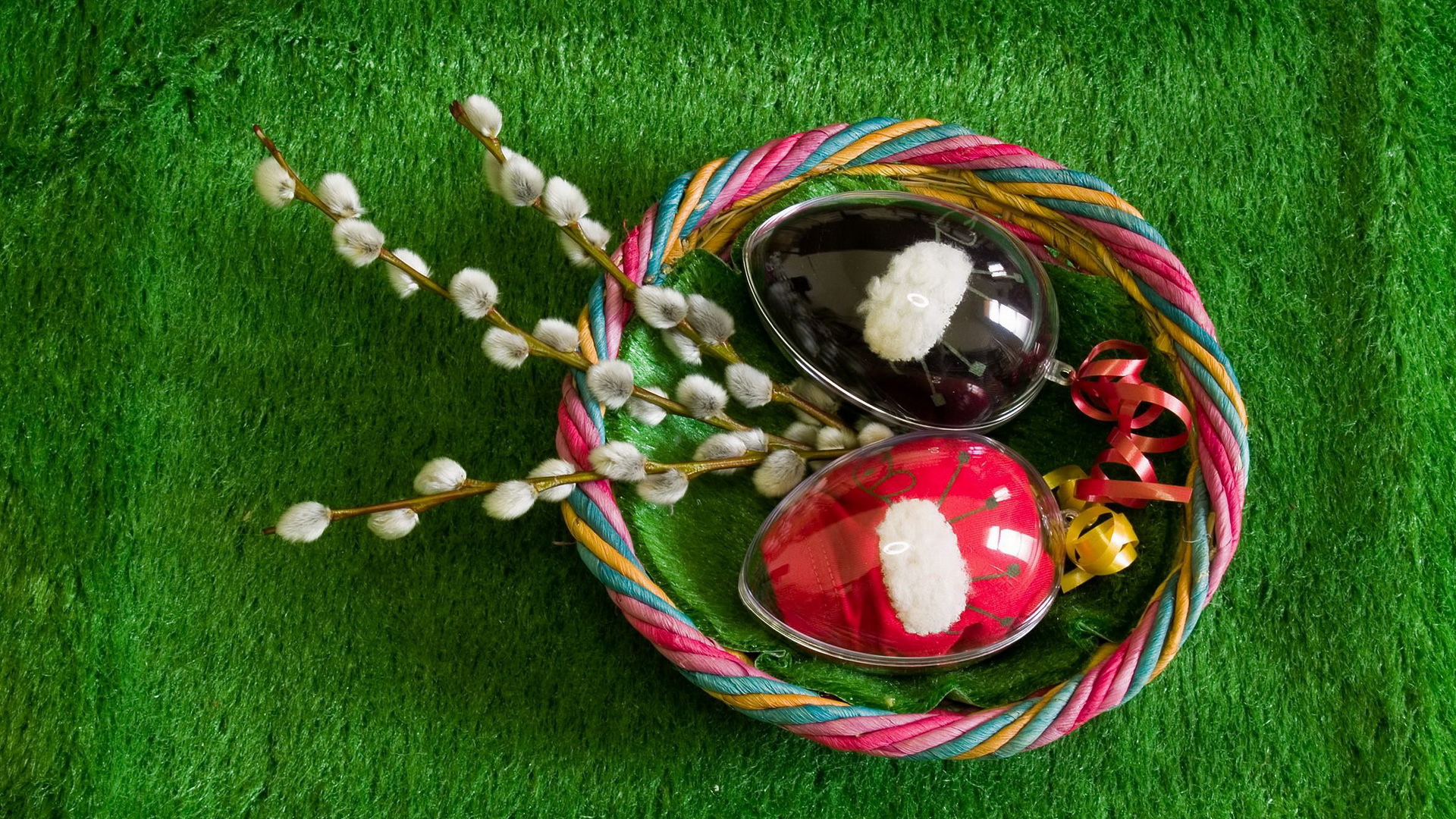 Яйца и мимоза на Пасху