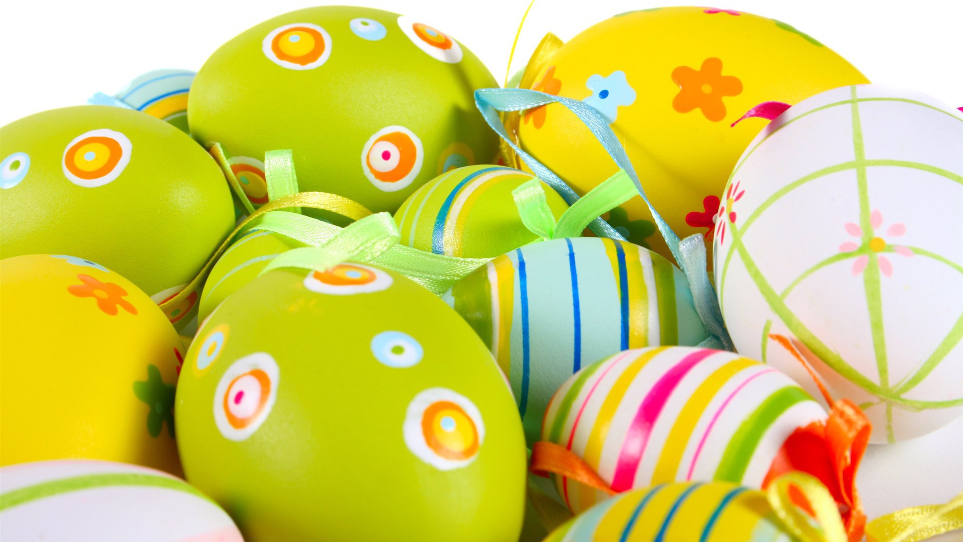 Раскрашенные яйца на Пасху