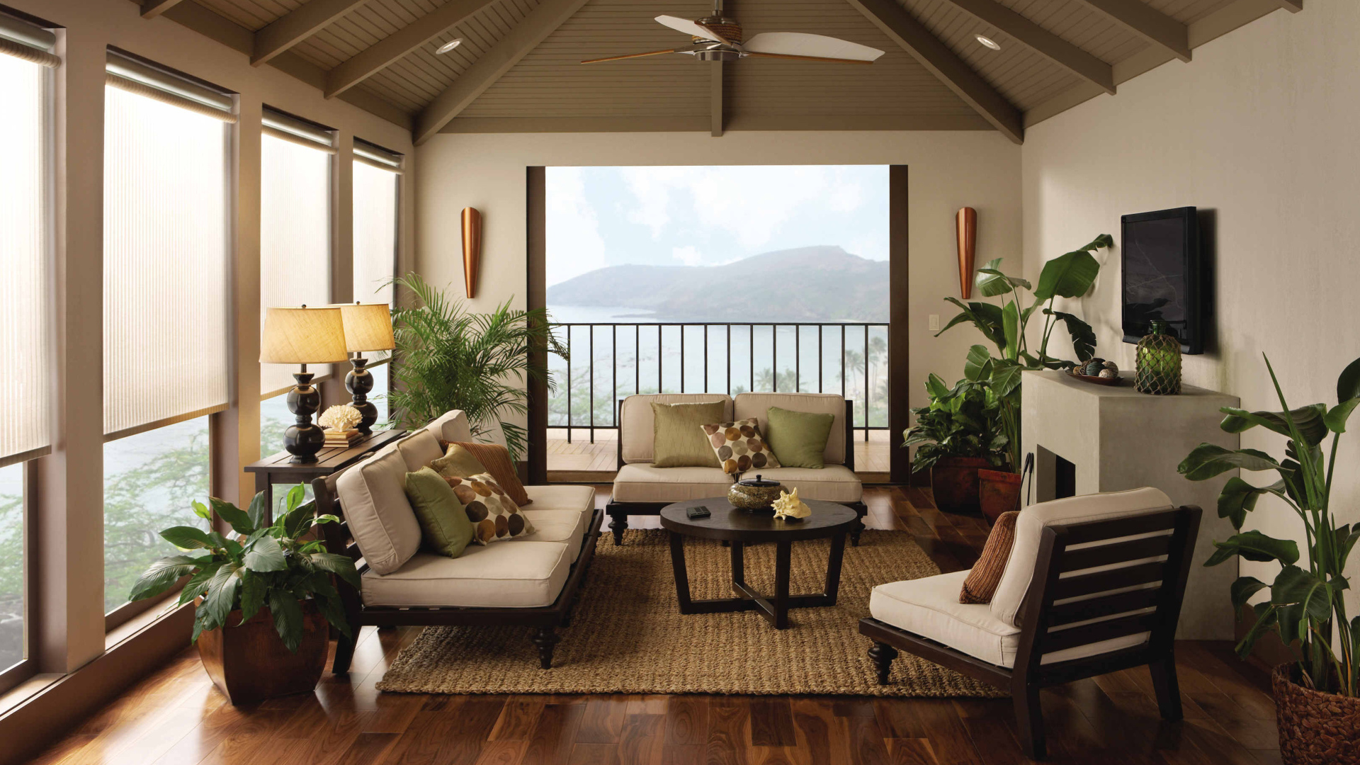 Интерьер веранды загородного дома