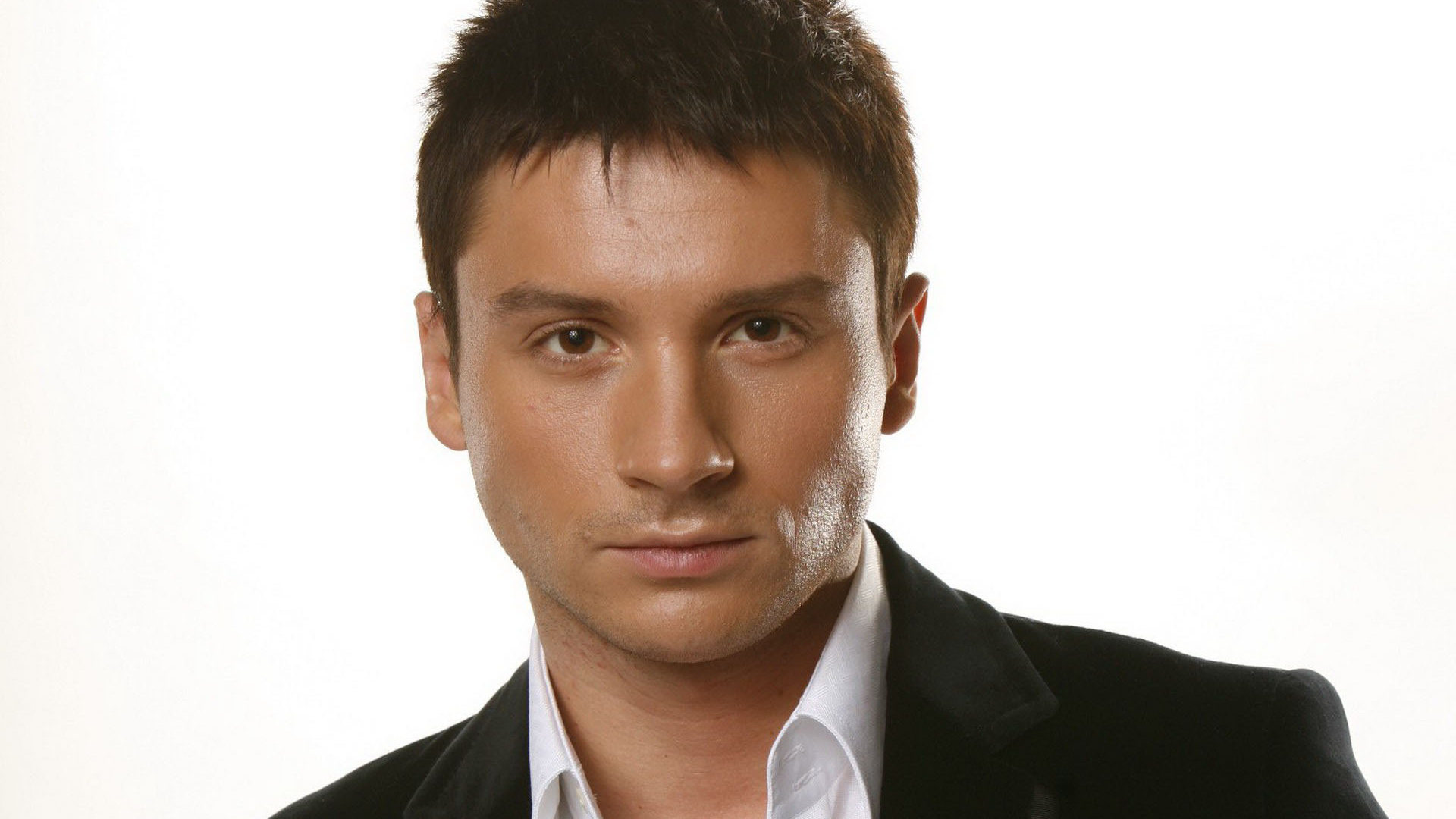 Известный актер Сергей Лазарев