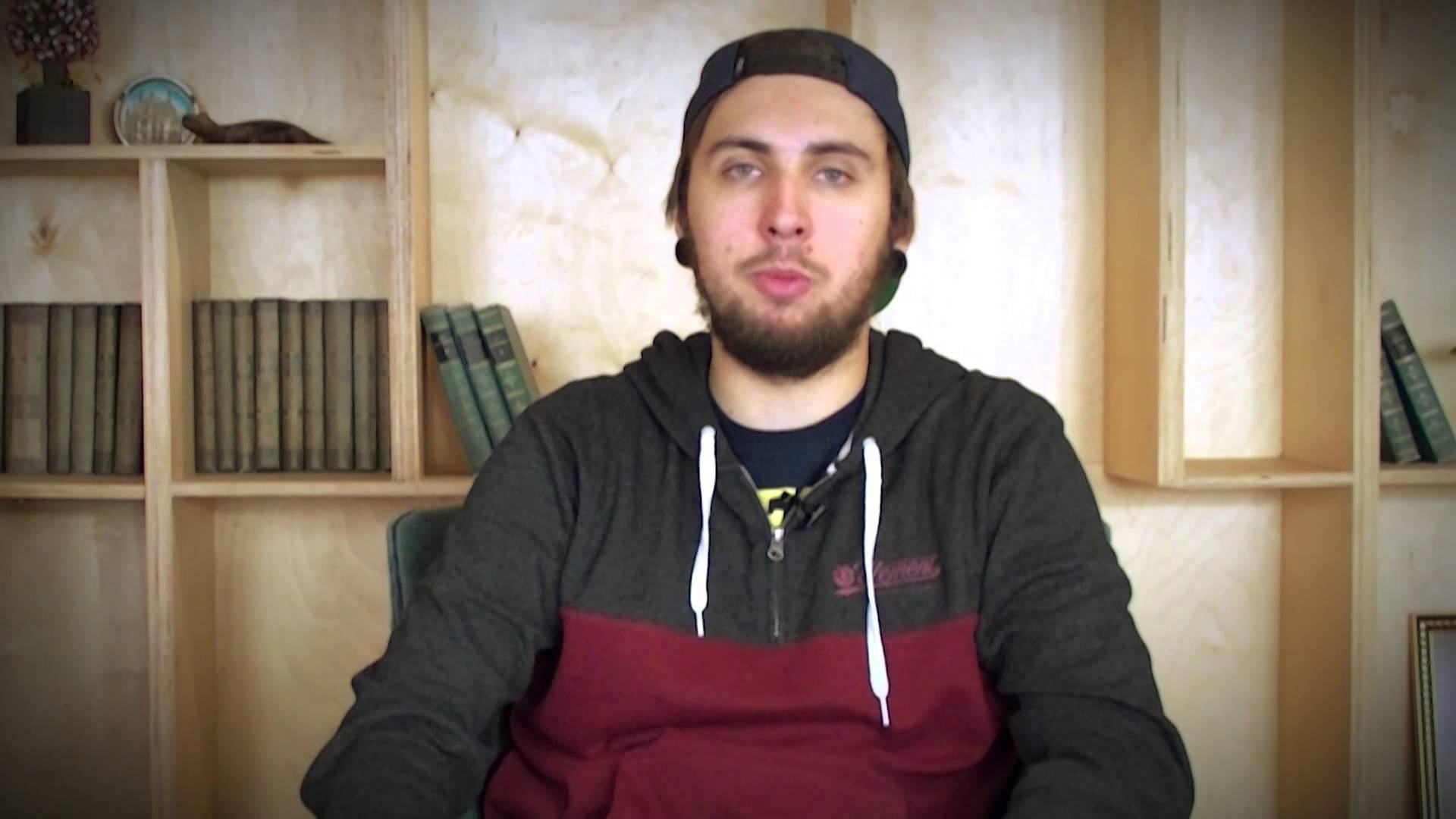 Знаменитость Максим Голополосов