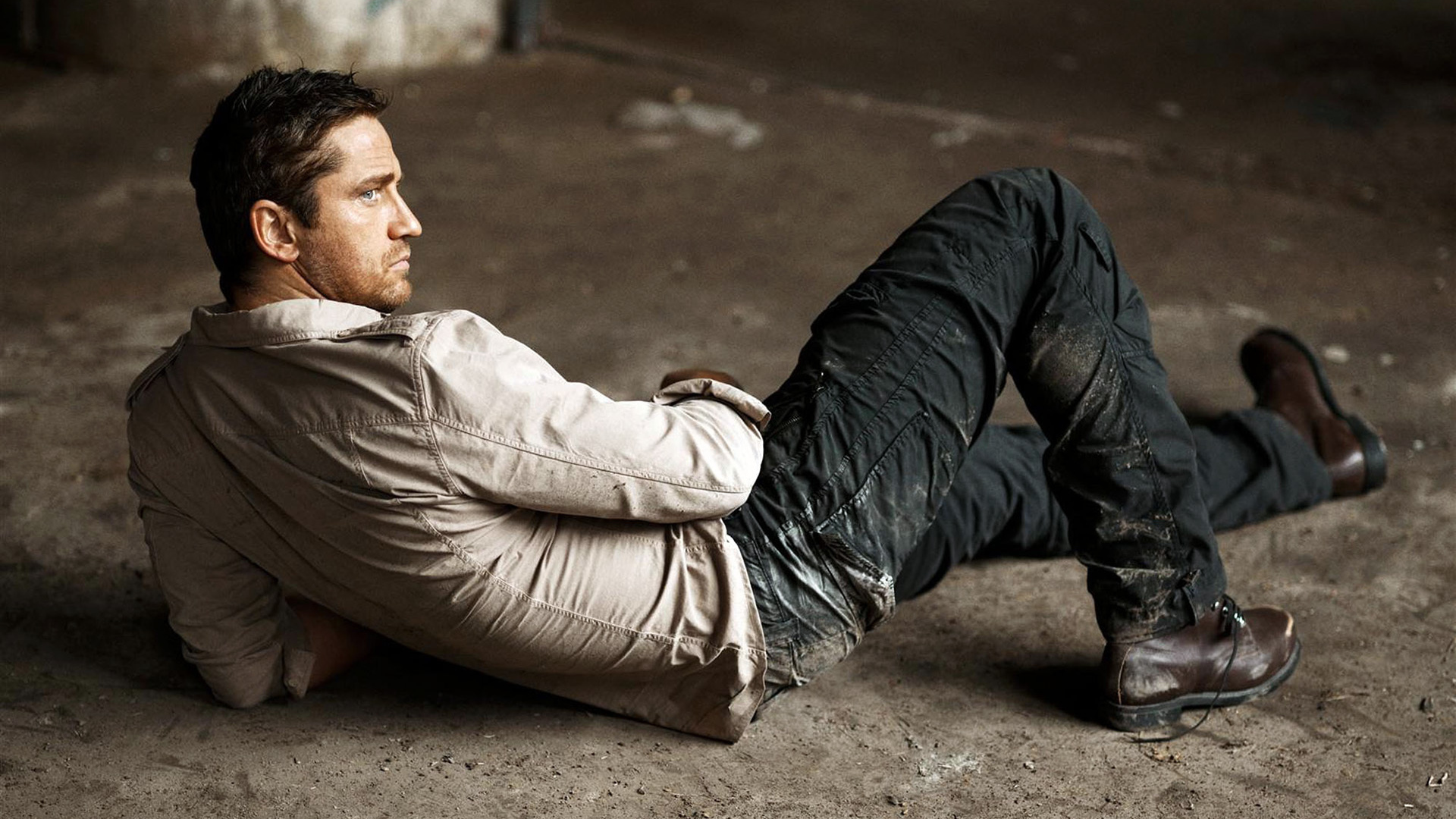 Известный Джерард Батлер