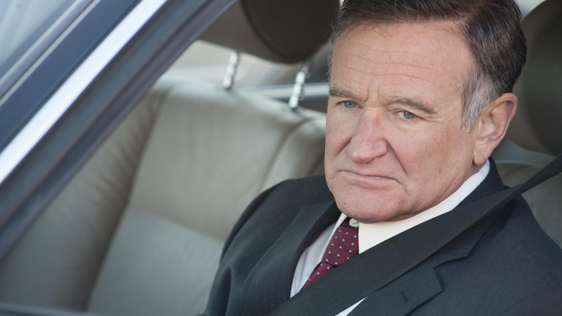 Робин Уильямс за рулем автомобиля