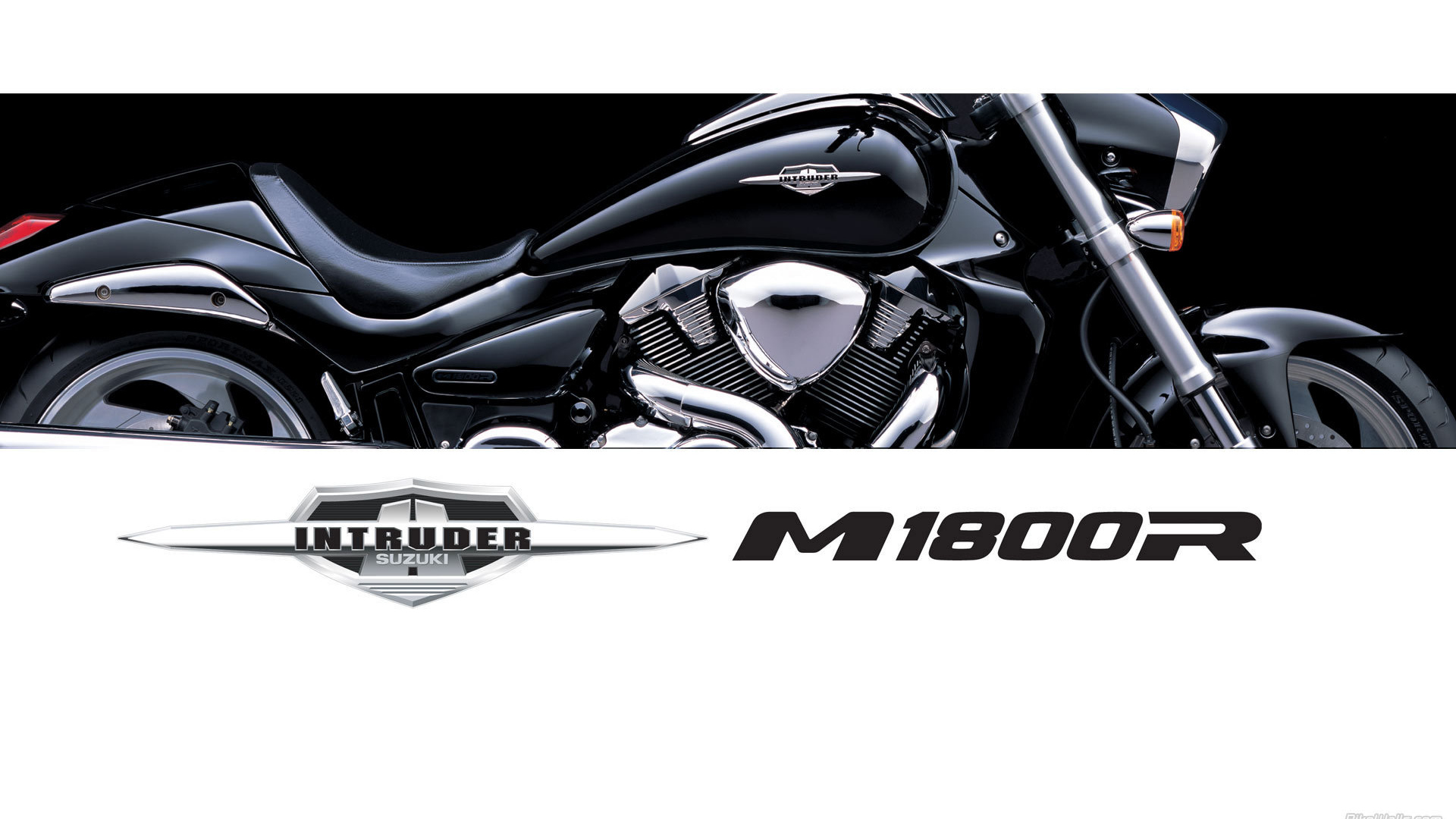 Красивый мотоцикл Suzuki Intruder M1800 R