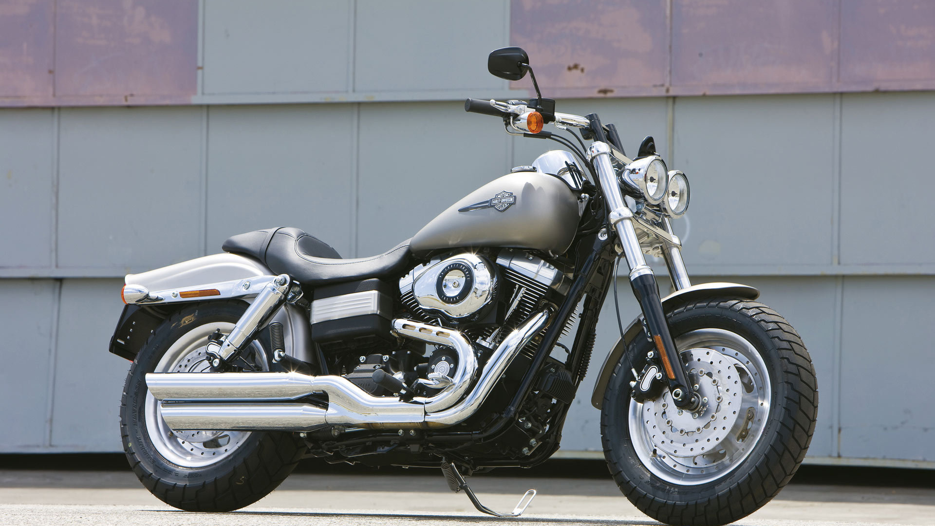 Красивый мотоцикл в москве Harley-Davidson Dyna Fat Bob