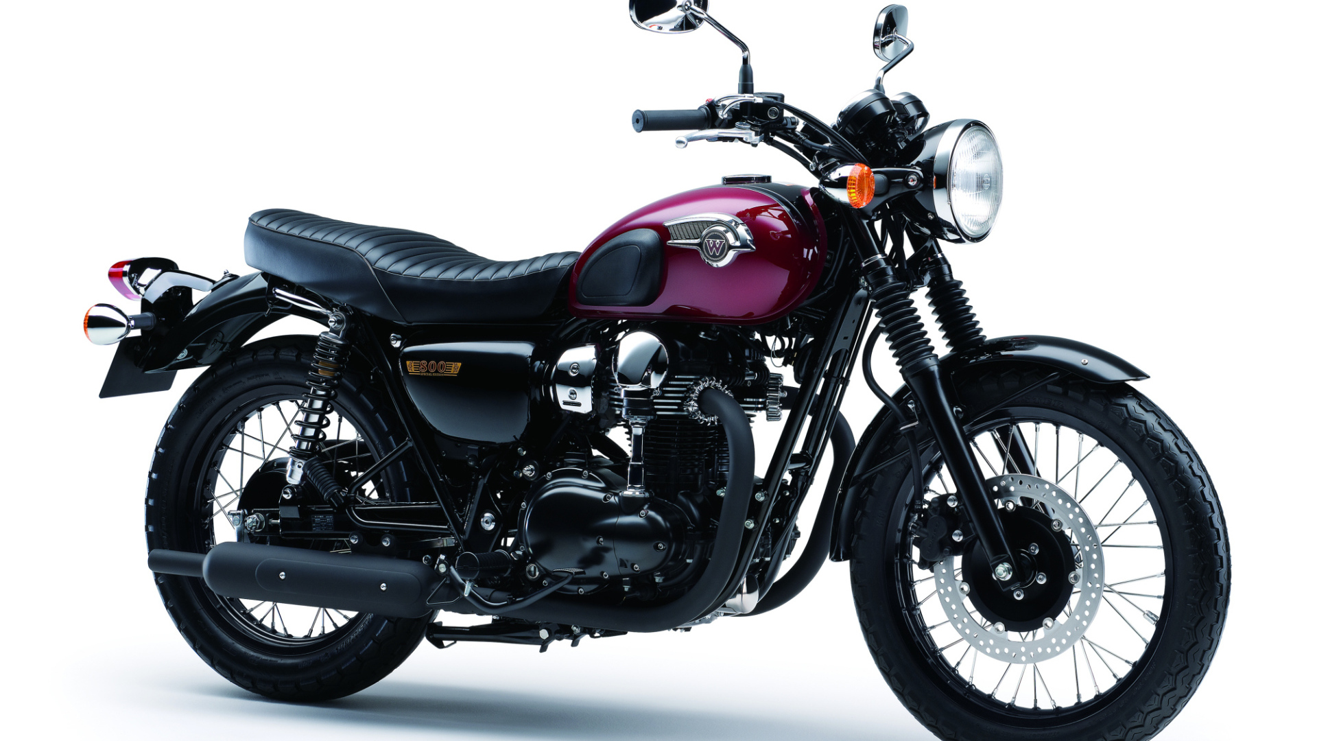 Красивый мотоцикл в москве Kawasaki W 800