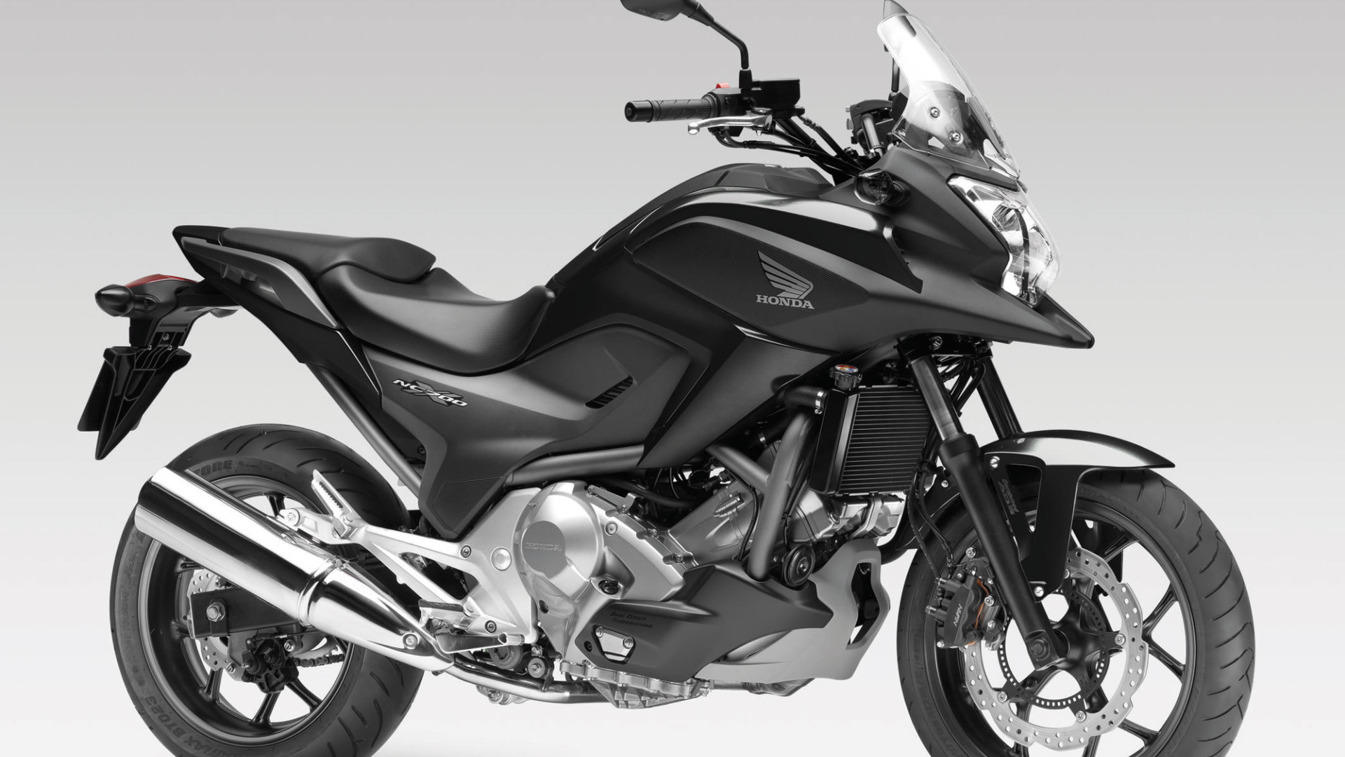 Мотоцикл модели Honda NC 700 X