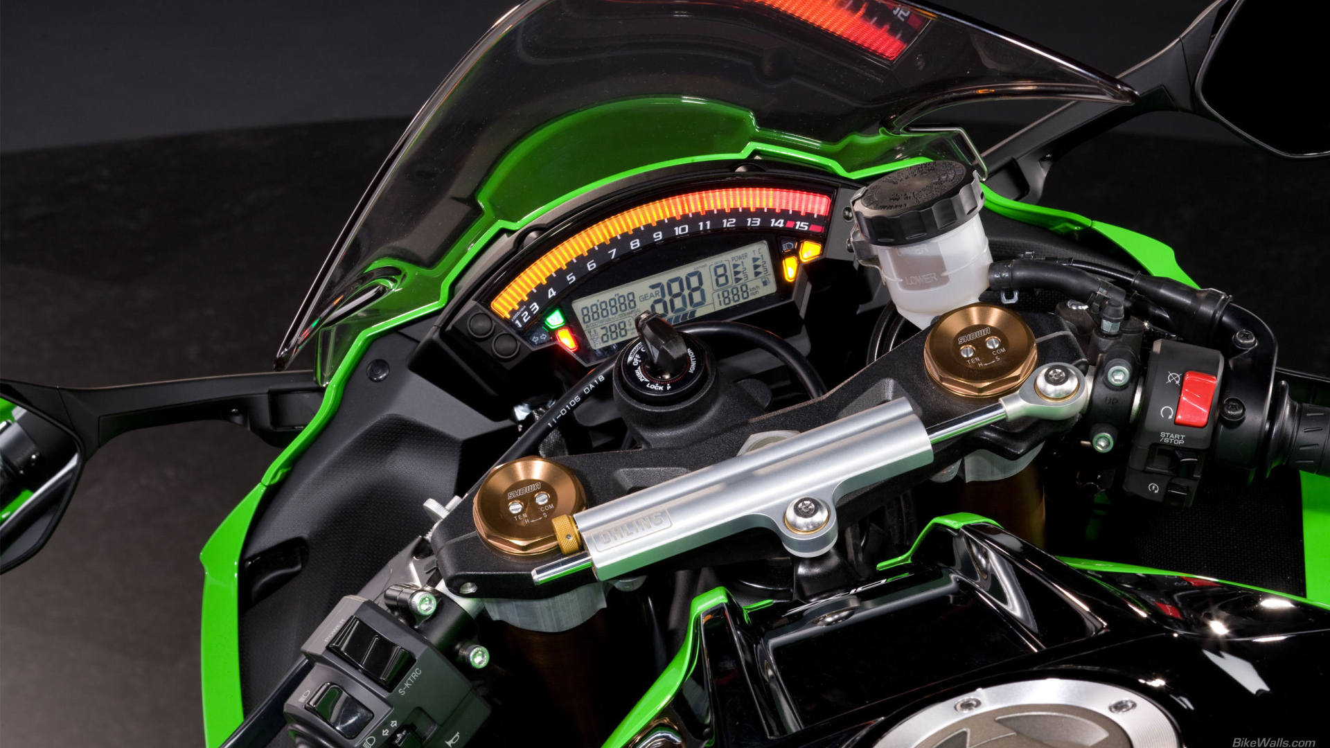 Быстрый мотоцикл Kawasaki Ninja ZX-10R