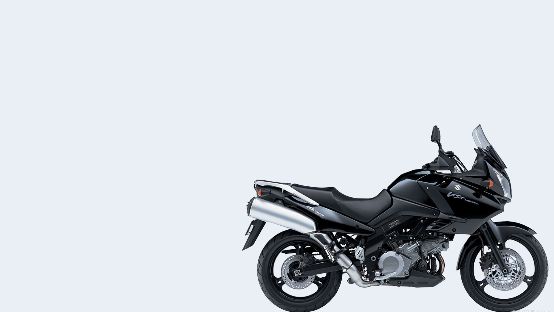 Быстрый мотоцикл Suzuki V-Storm 1000  DL