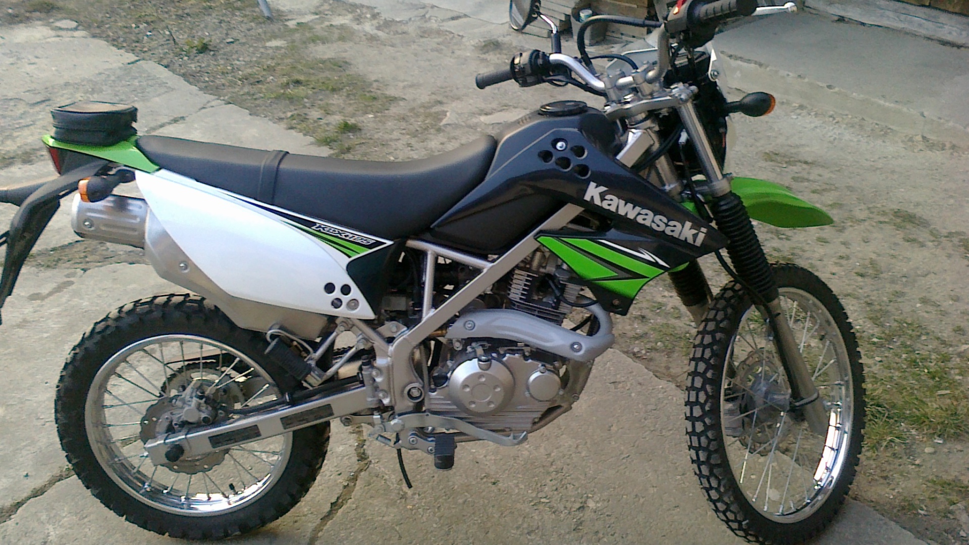 Невероятный мотоцикл Kawasaki KLX 125