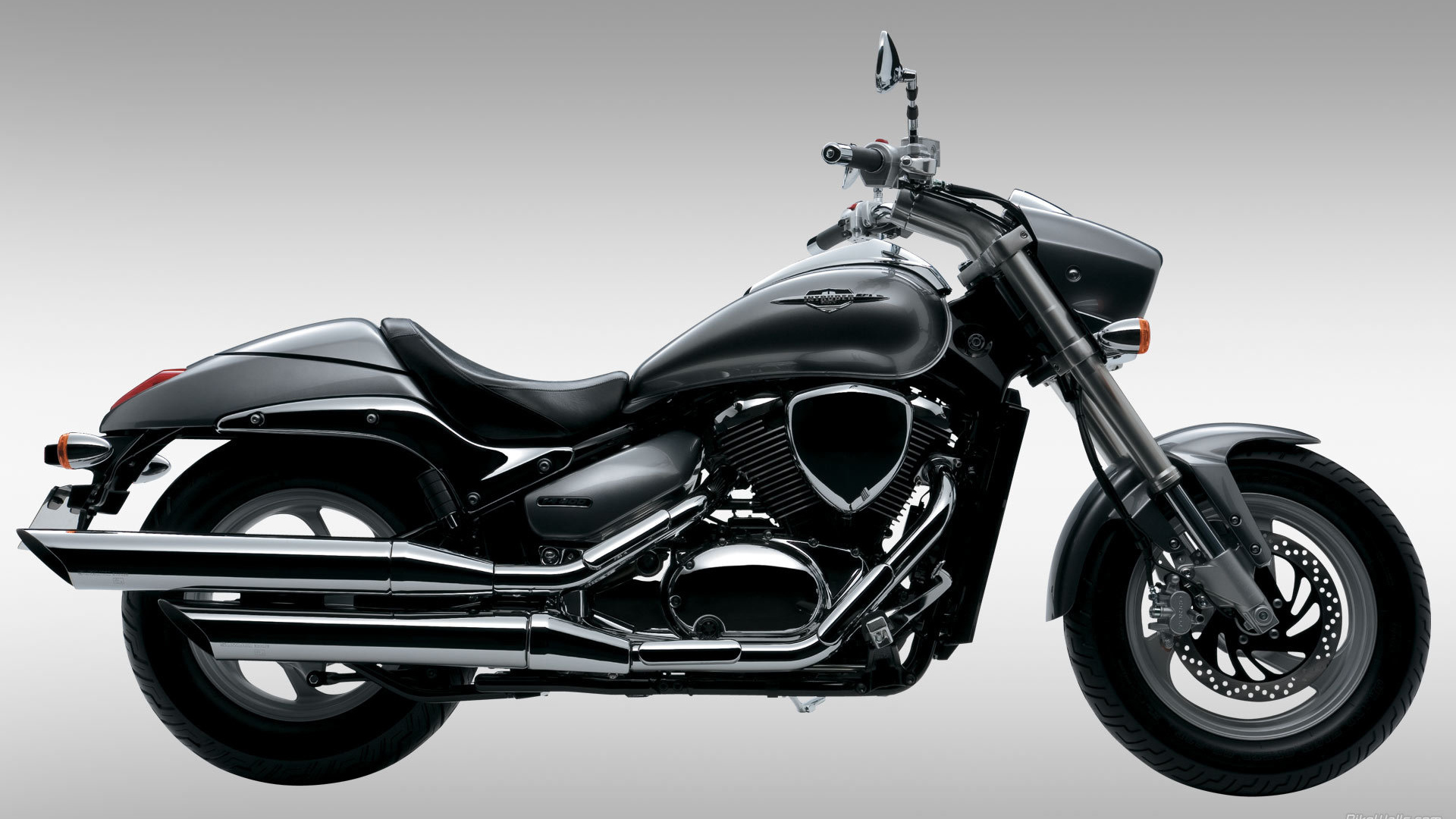 Новый мотоцикл Suzuki Intruder M800