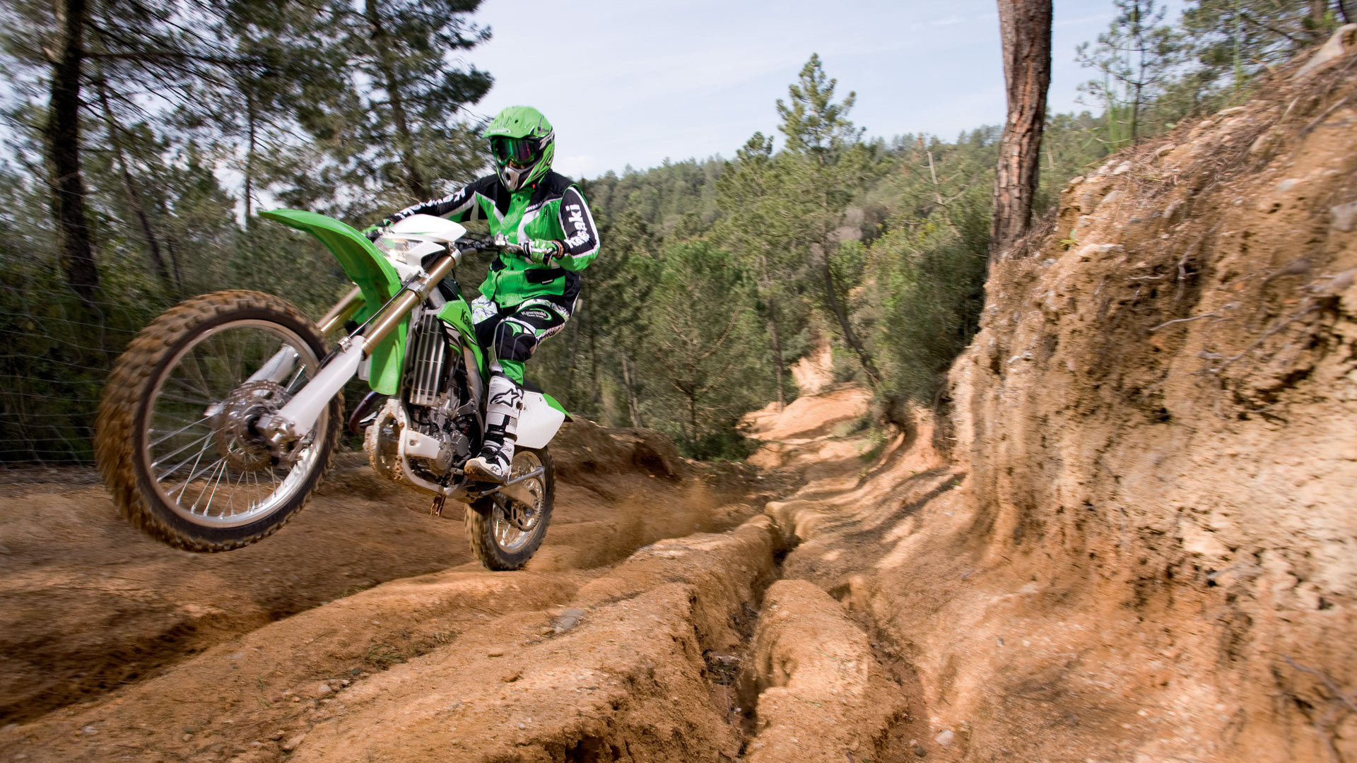 Новый надежный мотоцикл Kawasaki KLX 450 R