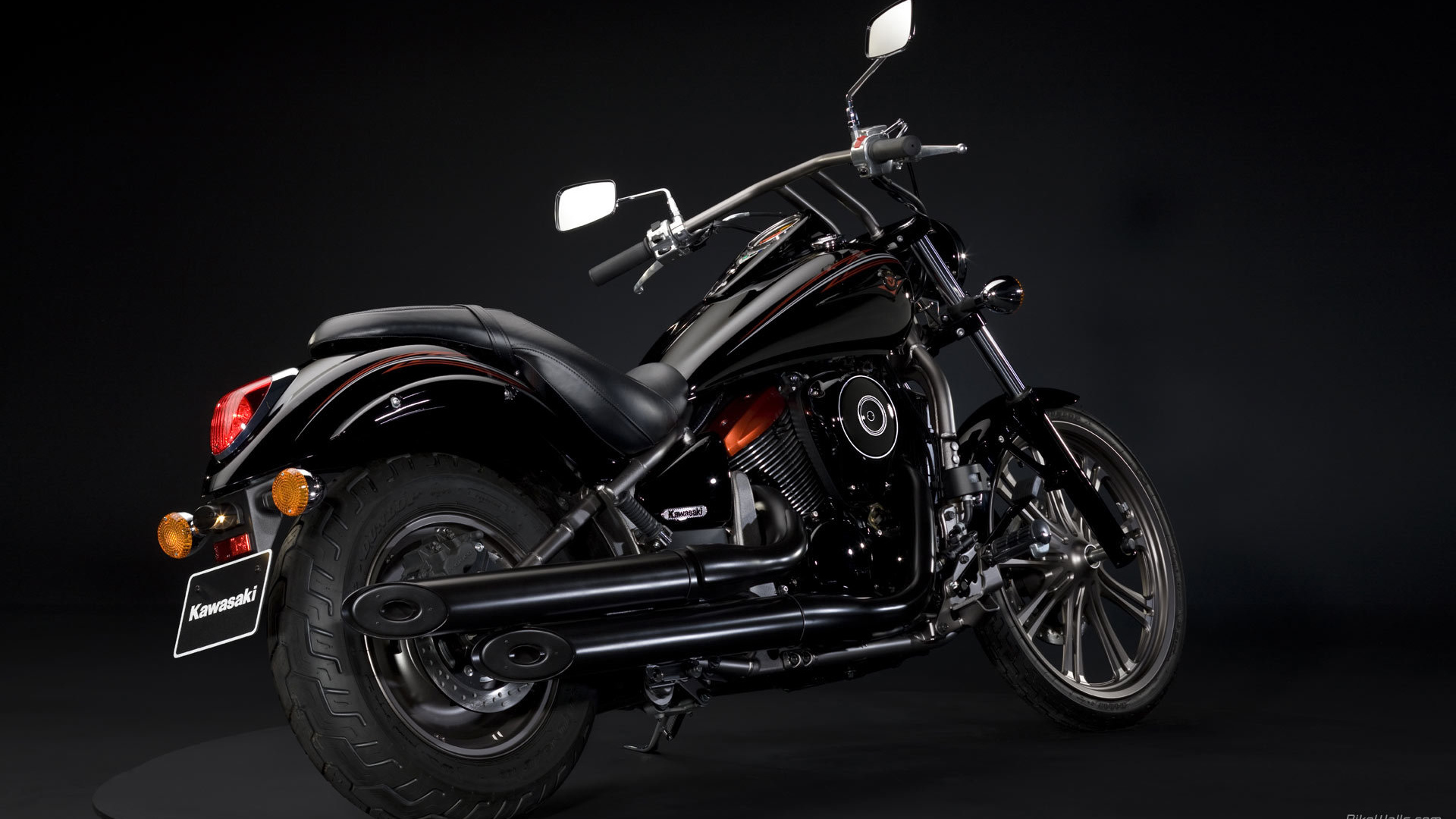 Надежный мотоцикл Kawasaki VN 900 Classic