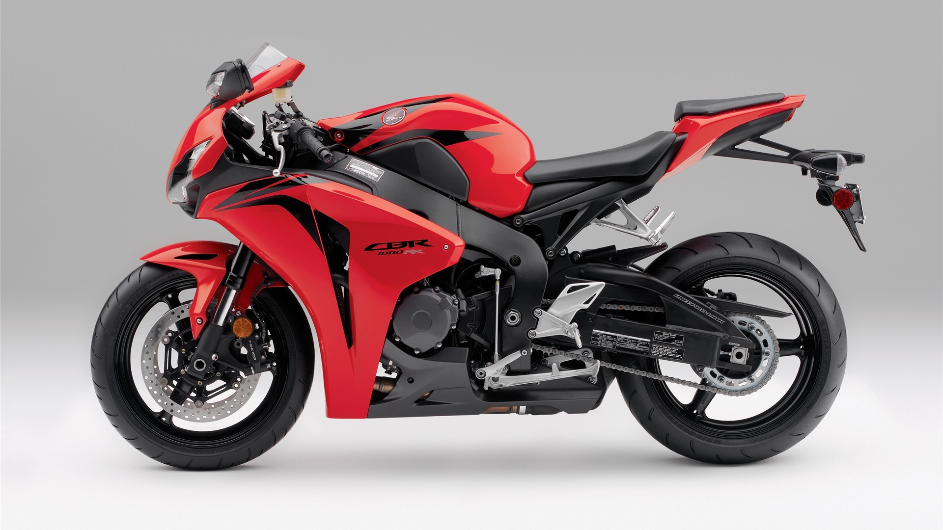 Красный Honda CBR 1000RR 