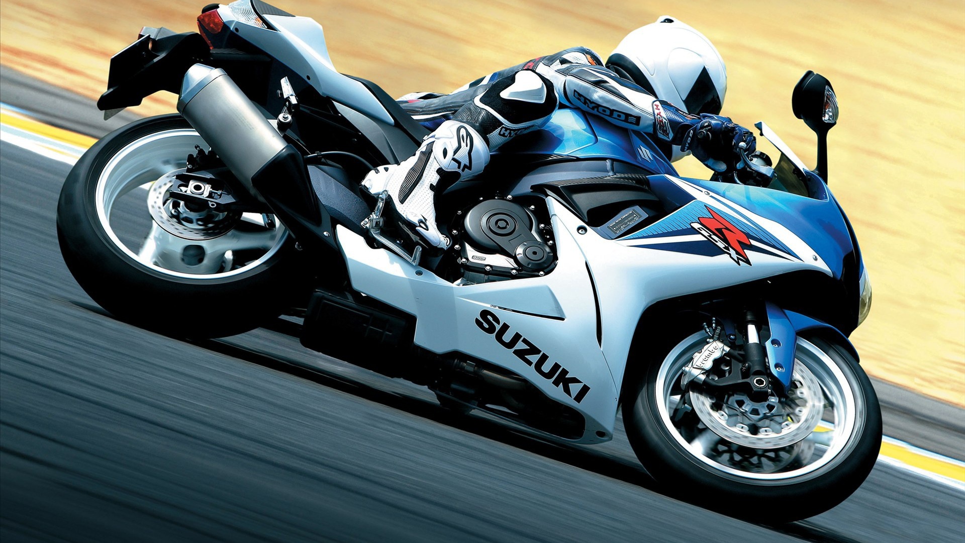 Мотоцикл Suzuki GSX R600