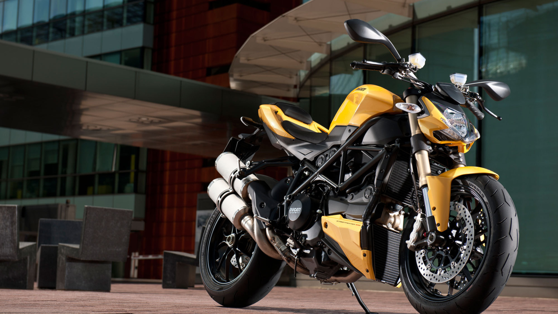 Популярный мотоцикл Ducati Streetfighter 848