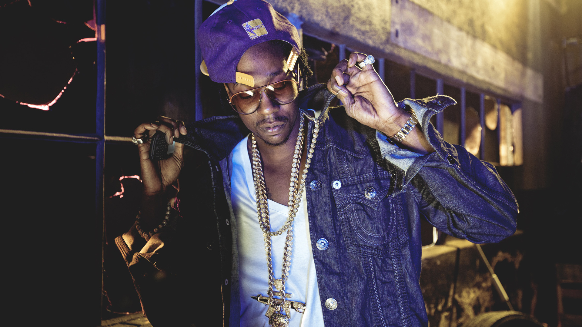 Рэпер перед выступлением