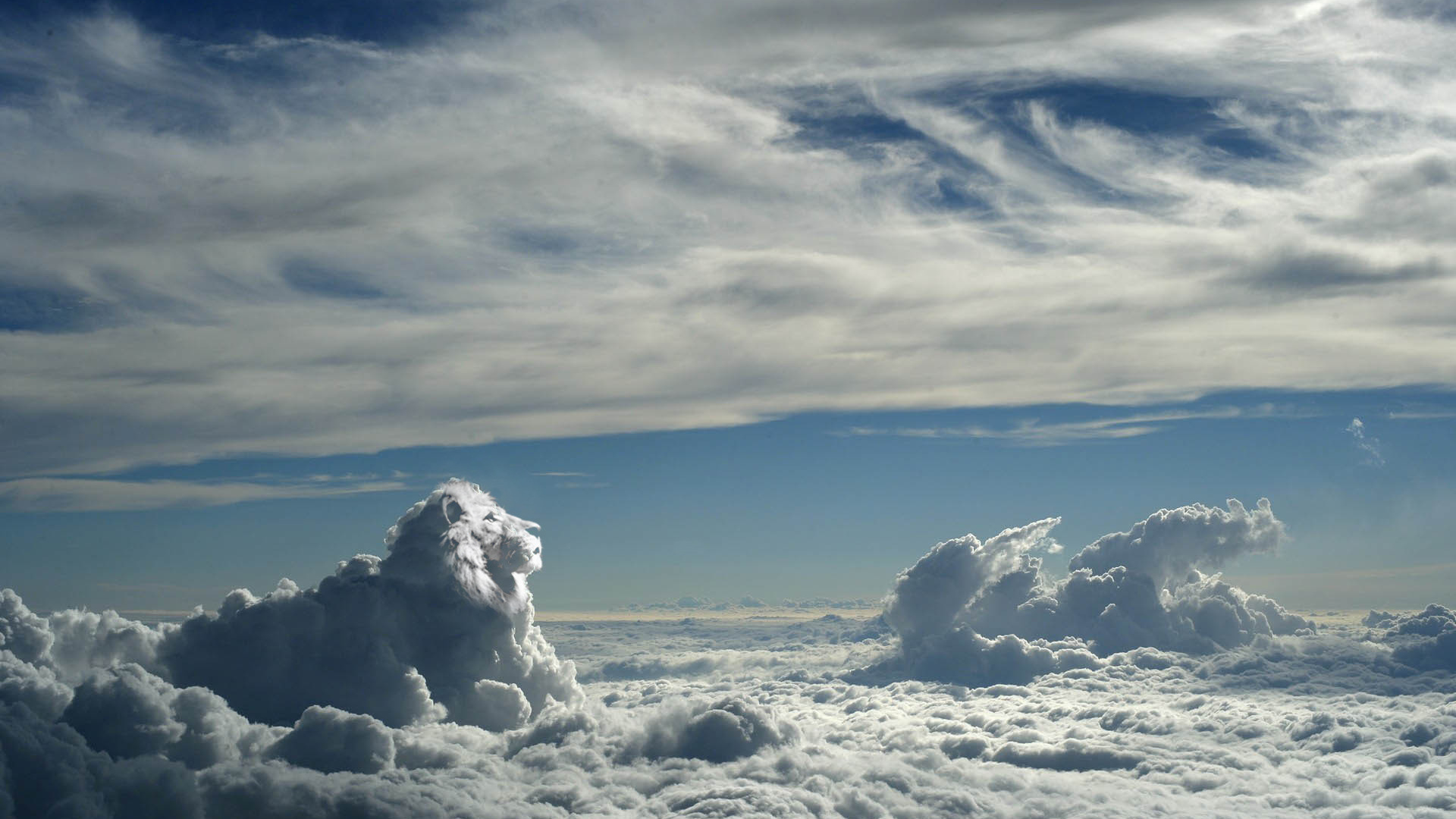 Вид над облаками