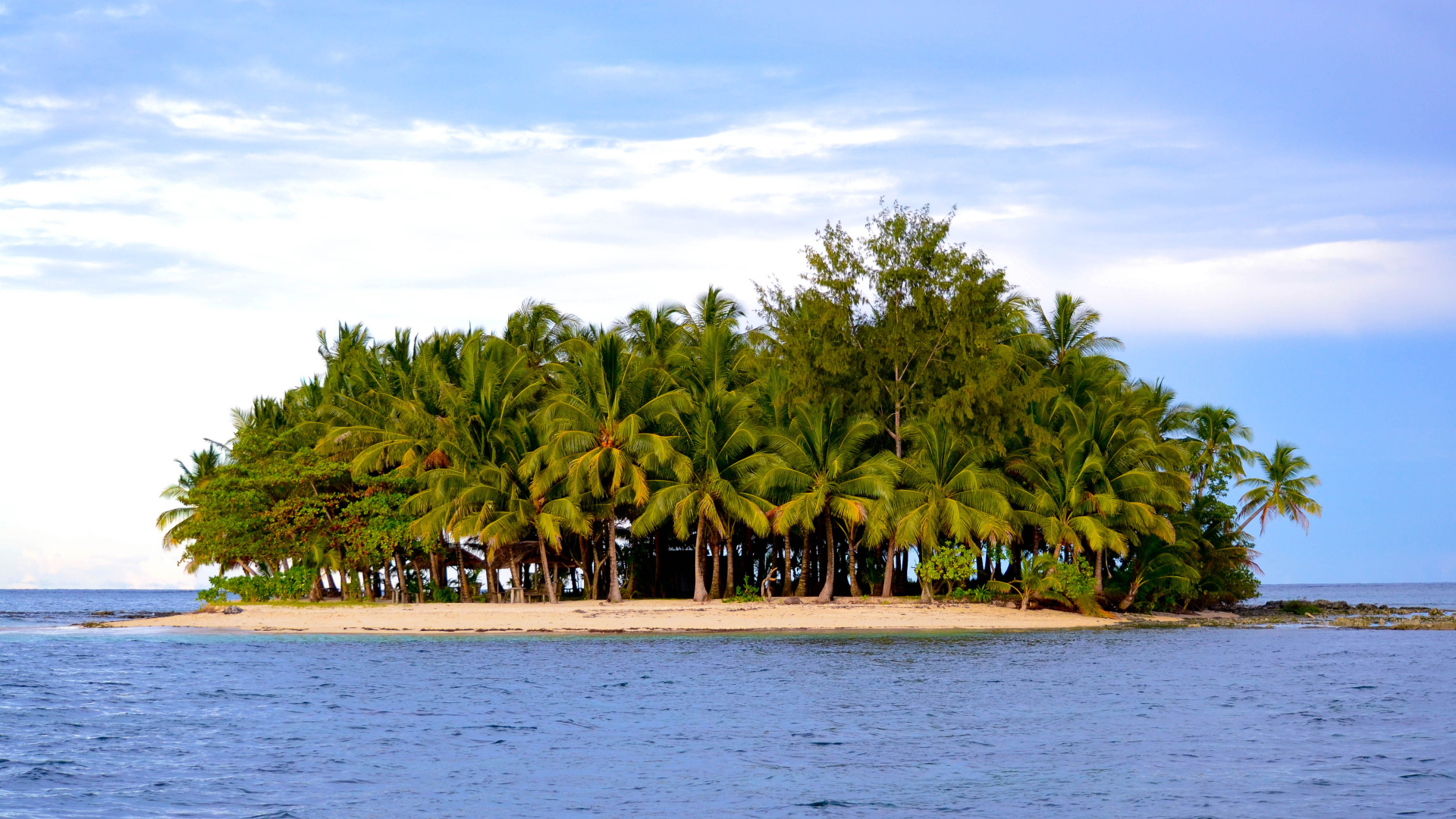 Остров из песка