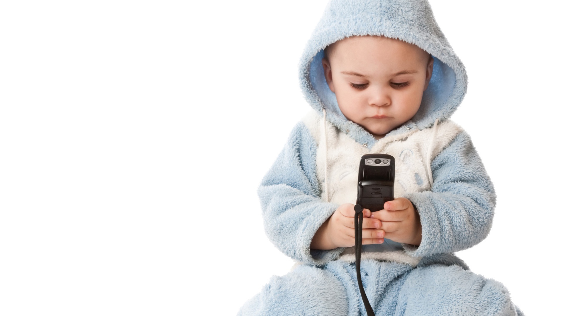 Малыш с телефоном 