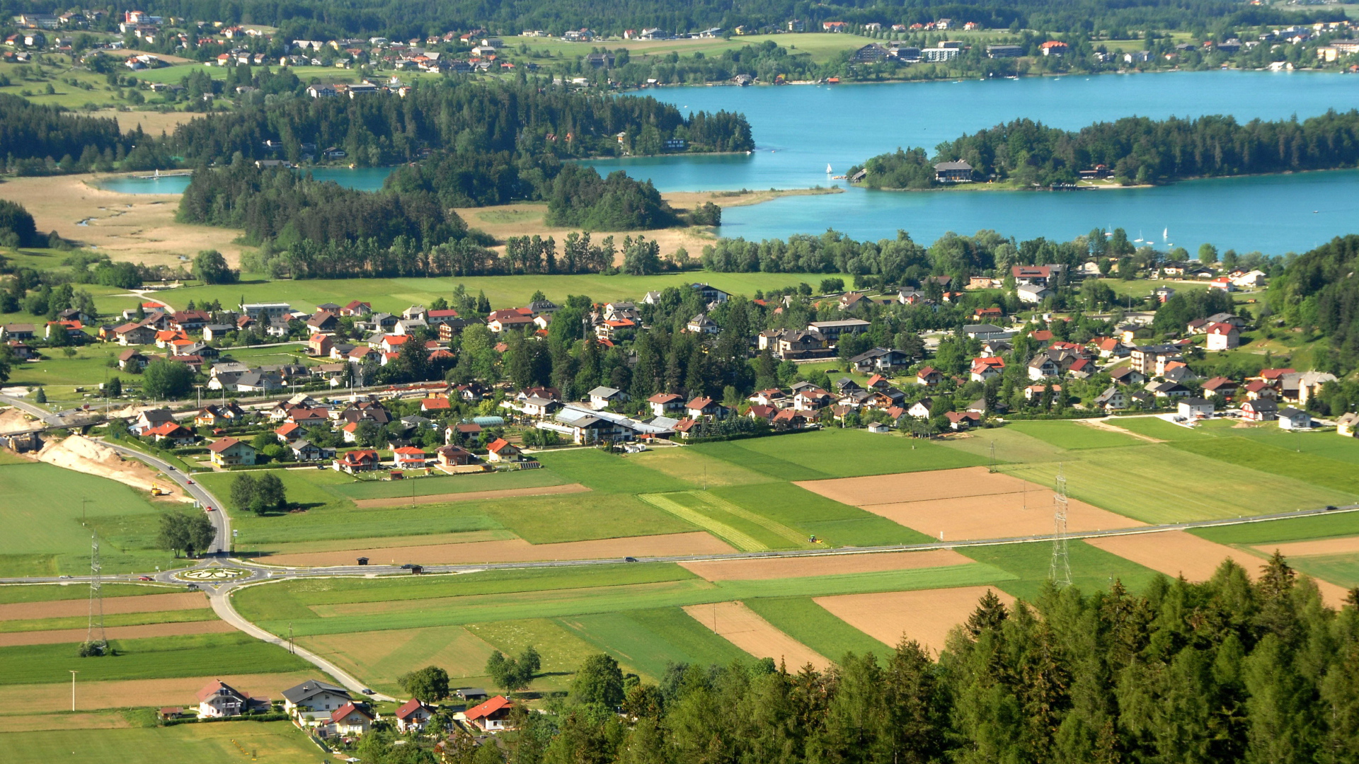 Город на курорте Фаакер-Зее, Австрия