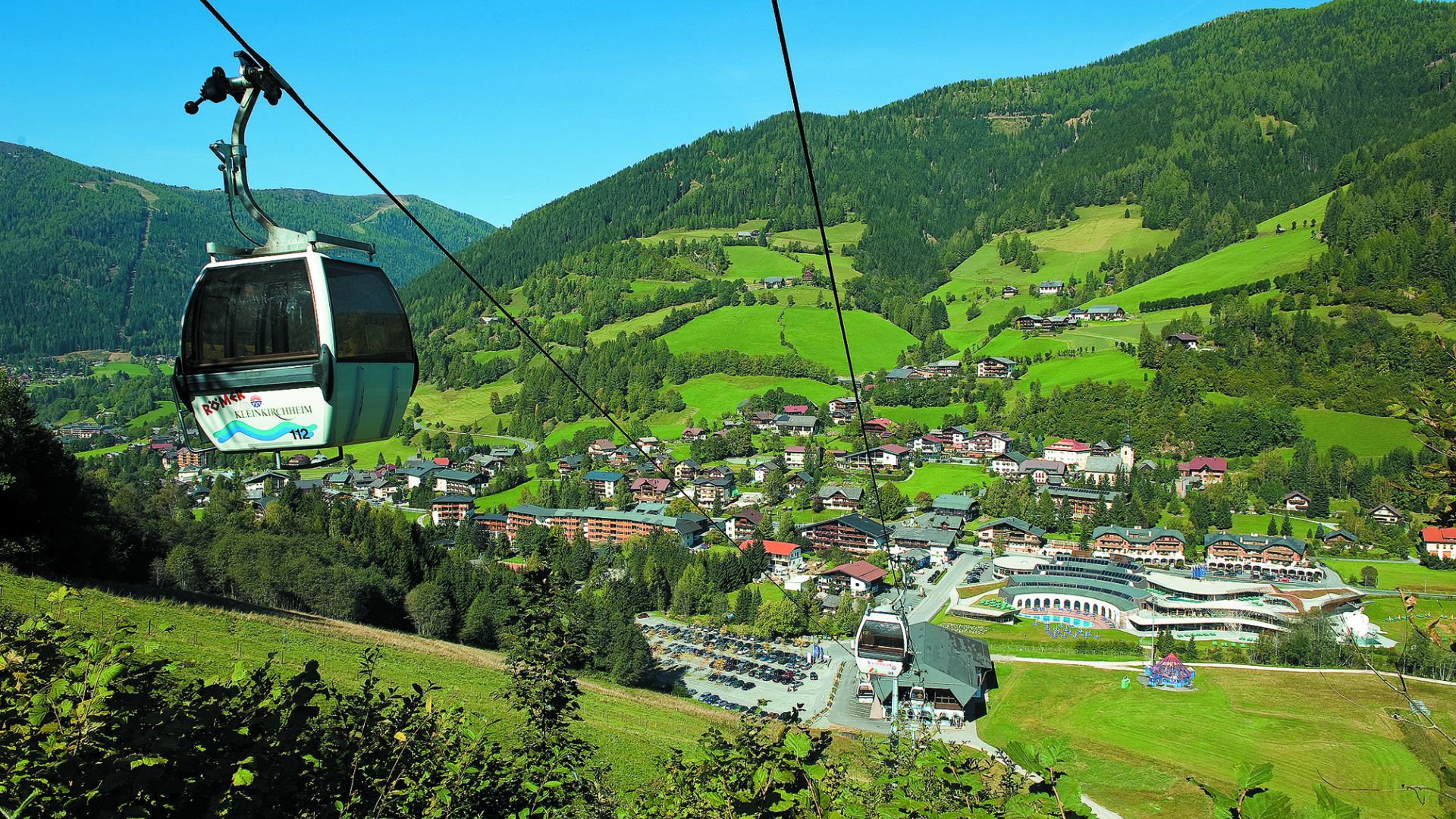 Подъемник летом на горнолыжном курорте Бад Кляйнкирххайм, Австрия