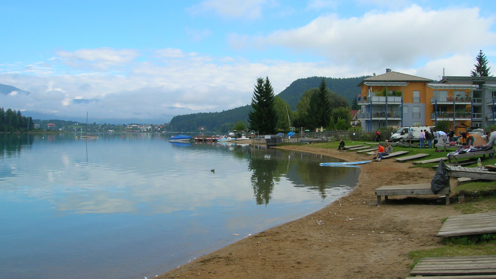Пляж на курорте Фаакер-Зее, Австрия