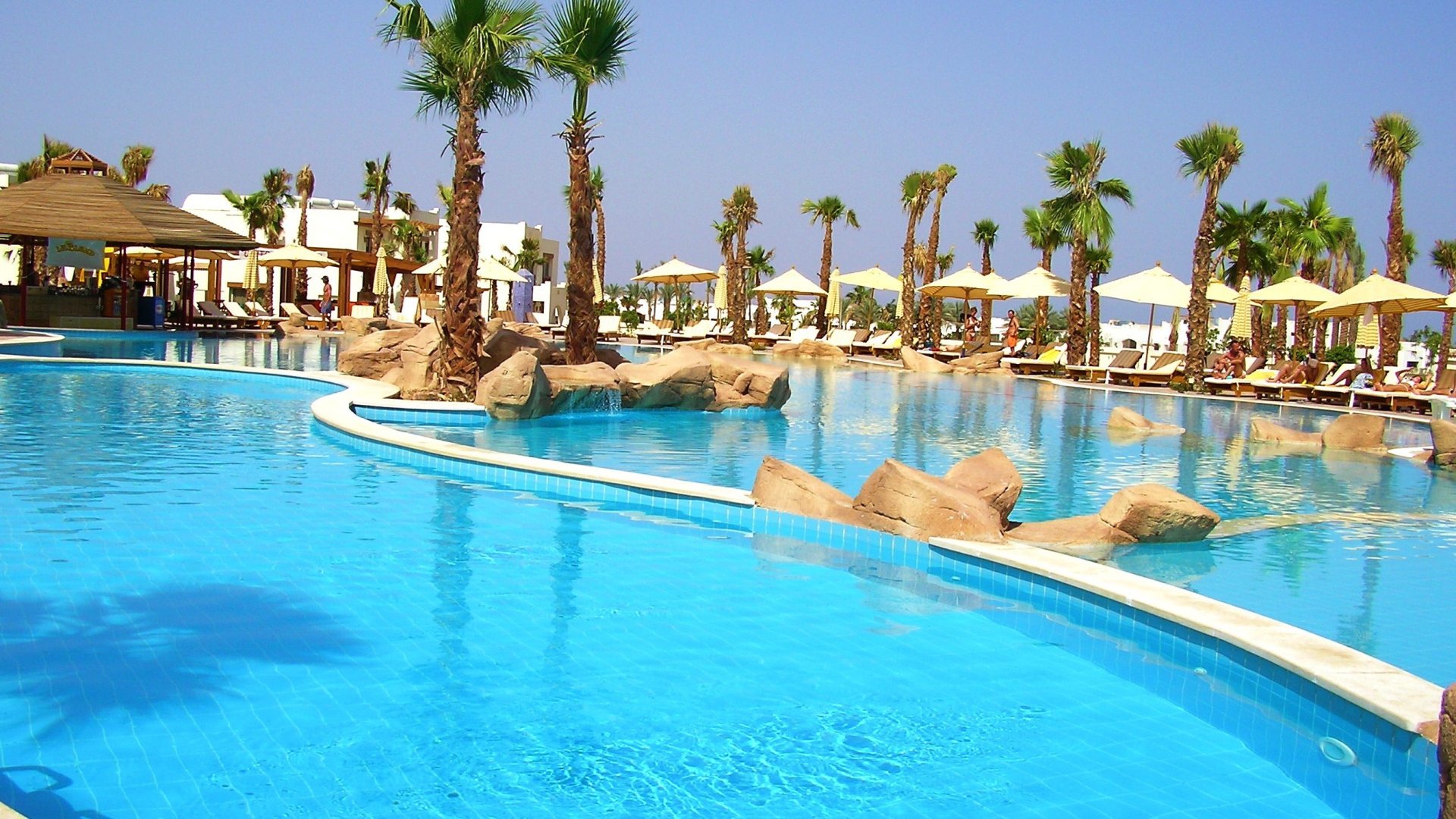 Отель на побережье на курорте Шарм эль Шейх, Египет