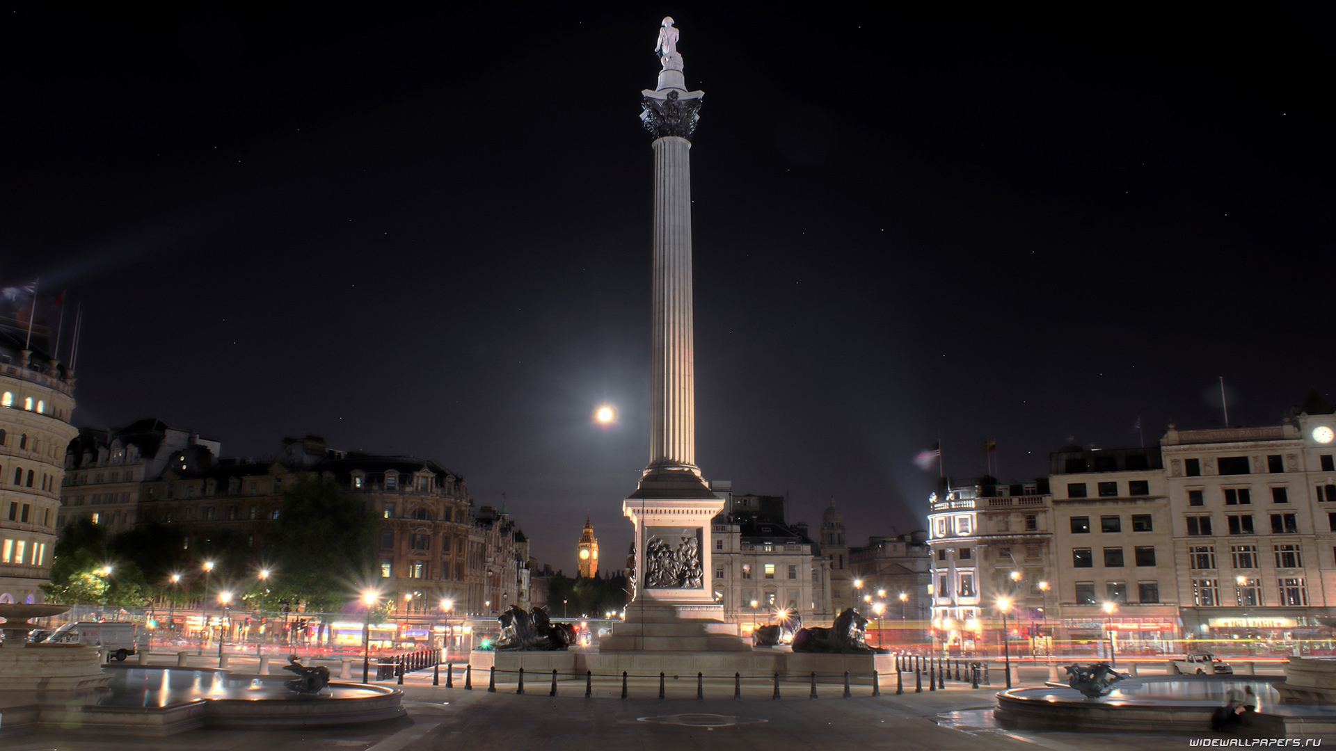 Площадь с колонной в Лондоне