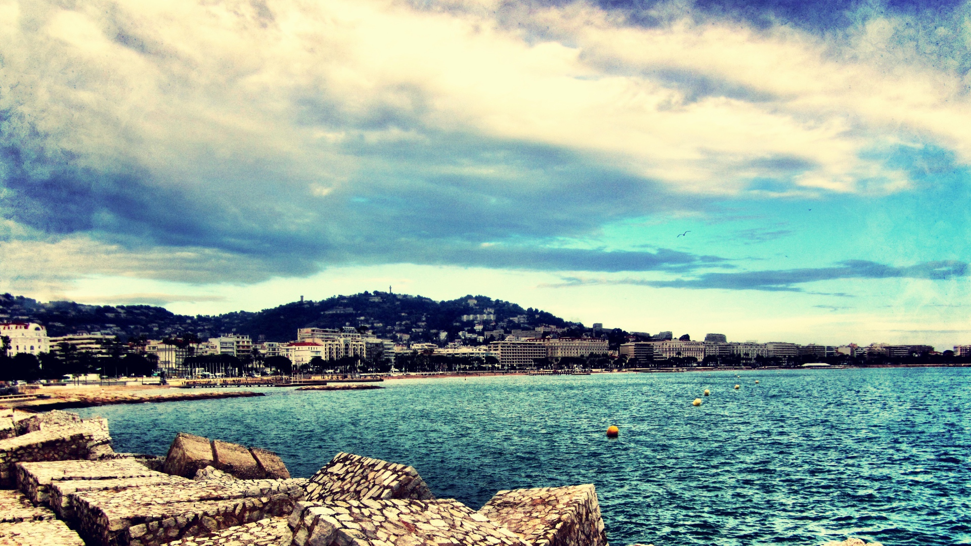 Набережная в Каннах, Франция