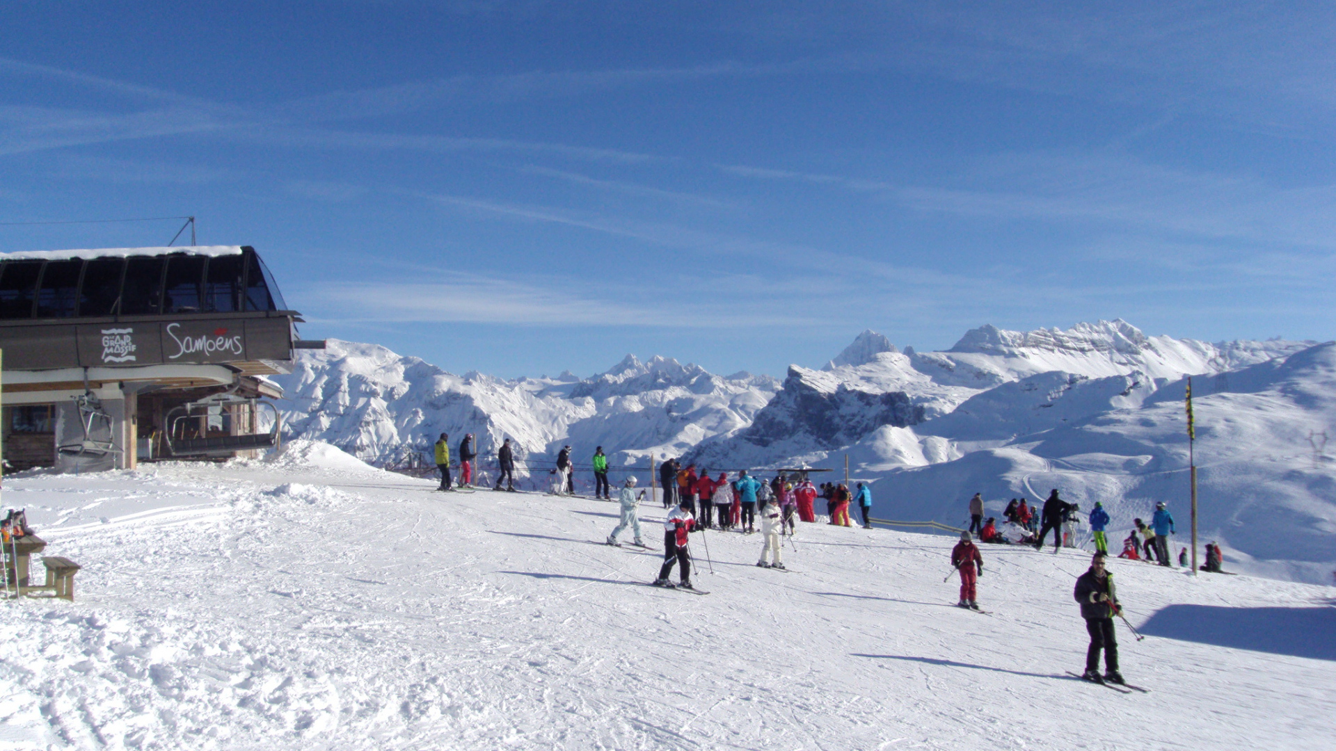 Лыжная база на горнолыжном курорте Самоен, Франция