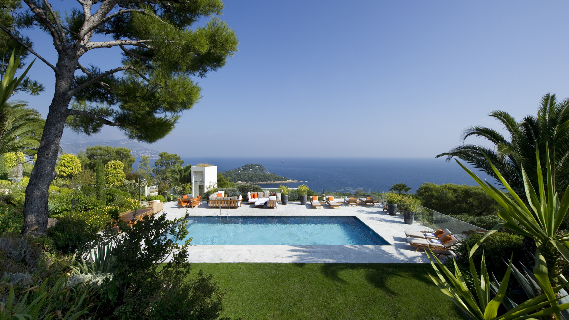 Летний отдых на курорте Сен-Жан-Кап-Ферра, Франция