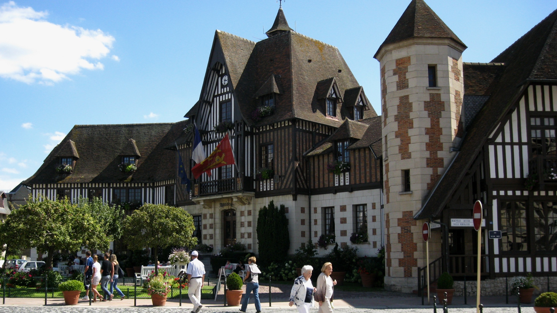 Ресторан на курорте Довиль, Франция