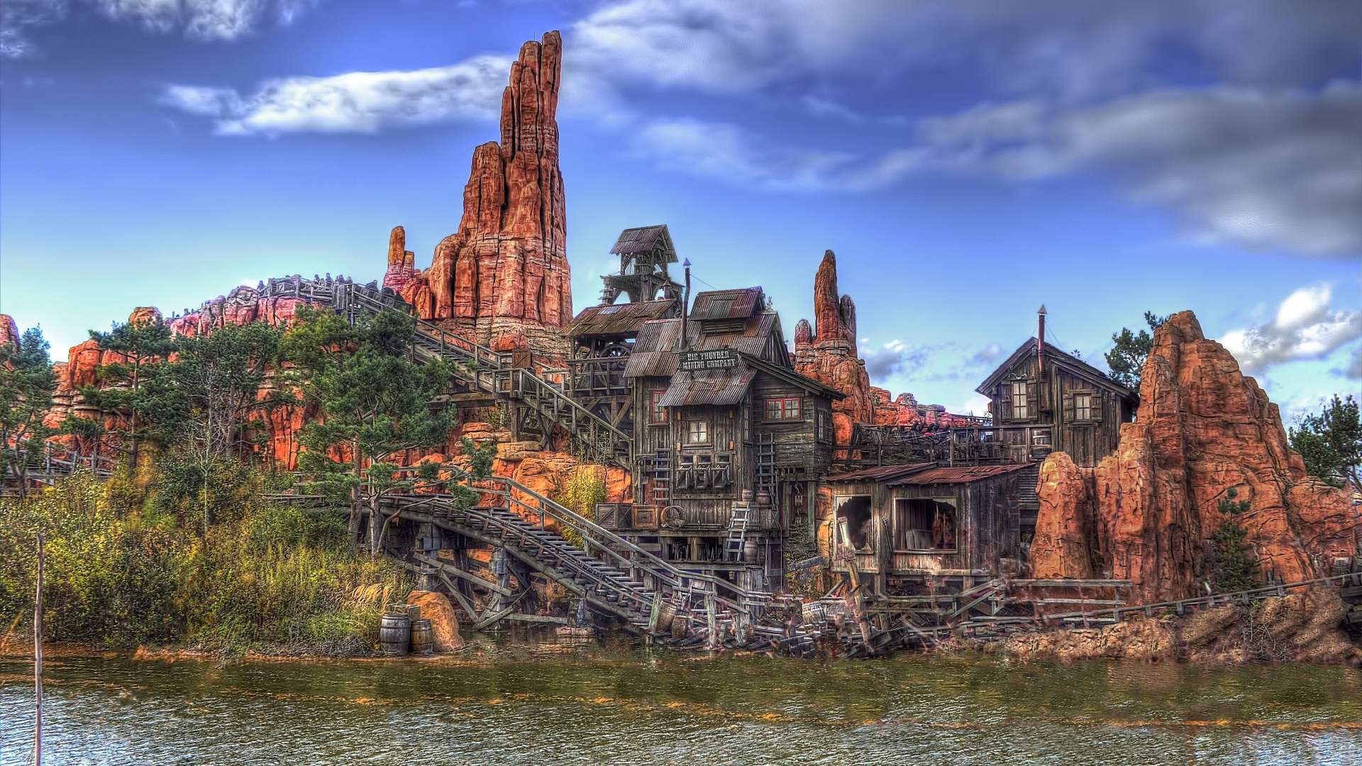 Горы Грома в Диснейленде, Франция