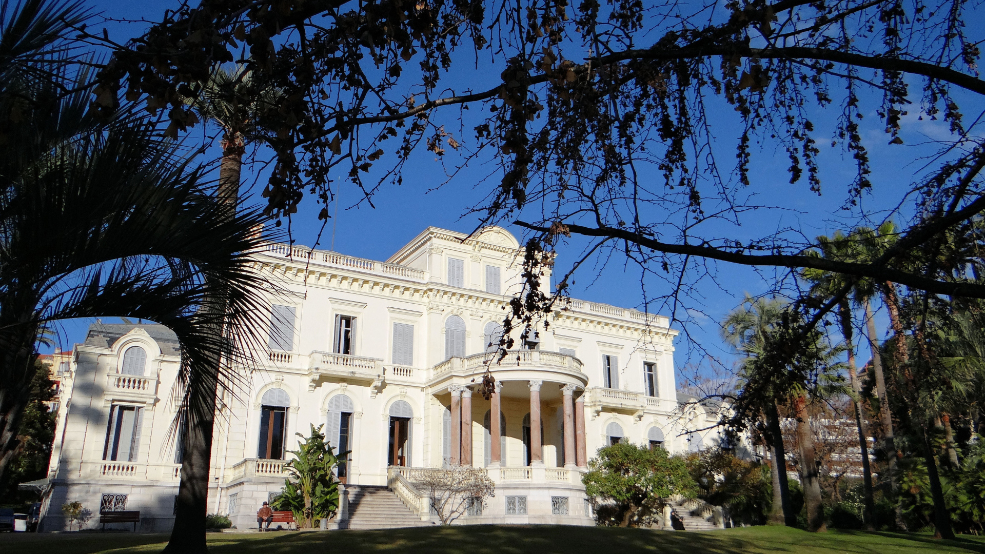 Вилла в Каннах, Франция