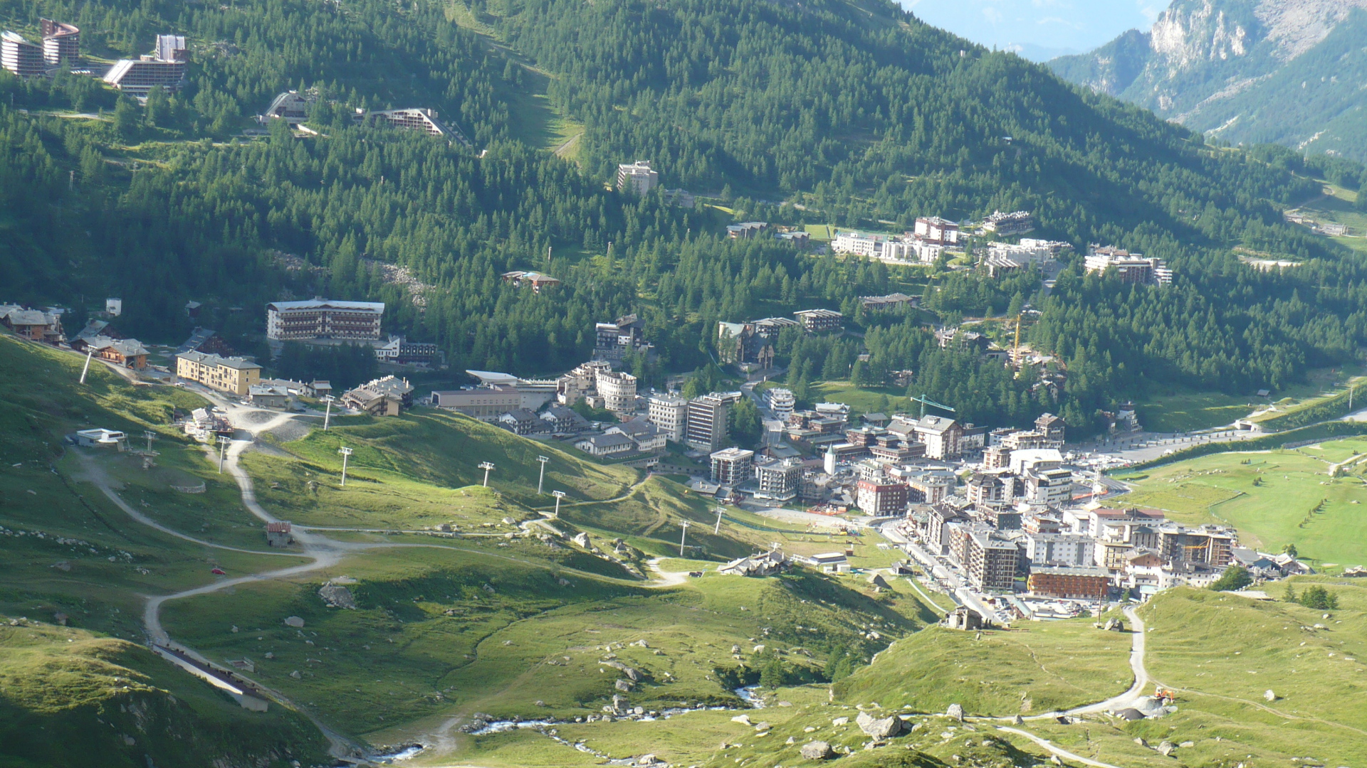 Панорама на горнолыжном курорте Червиния, Италия