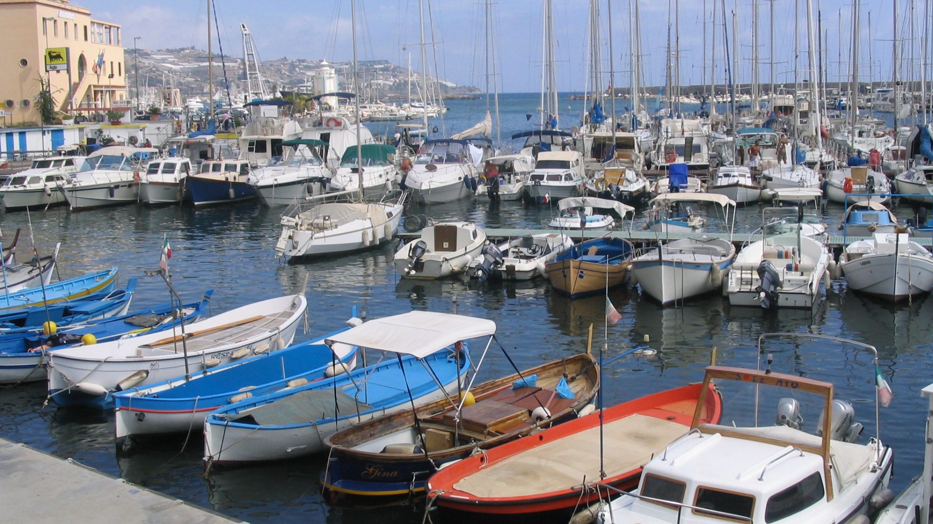 Порт в Сан Ремо, Италия