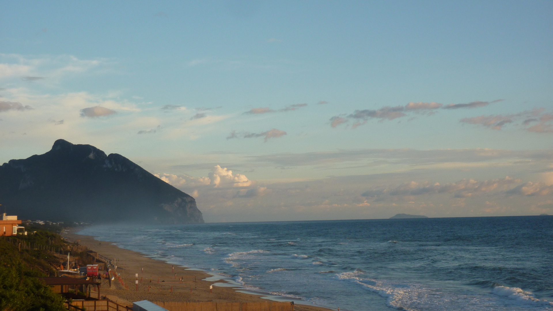 Весенний отдых на курорте Сабаудия, Италия